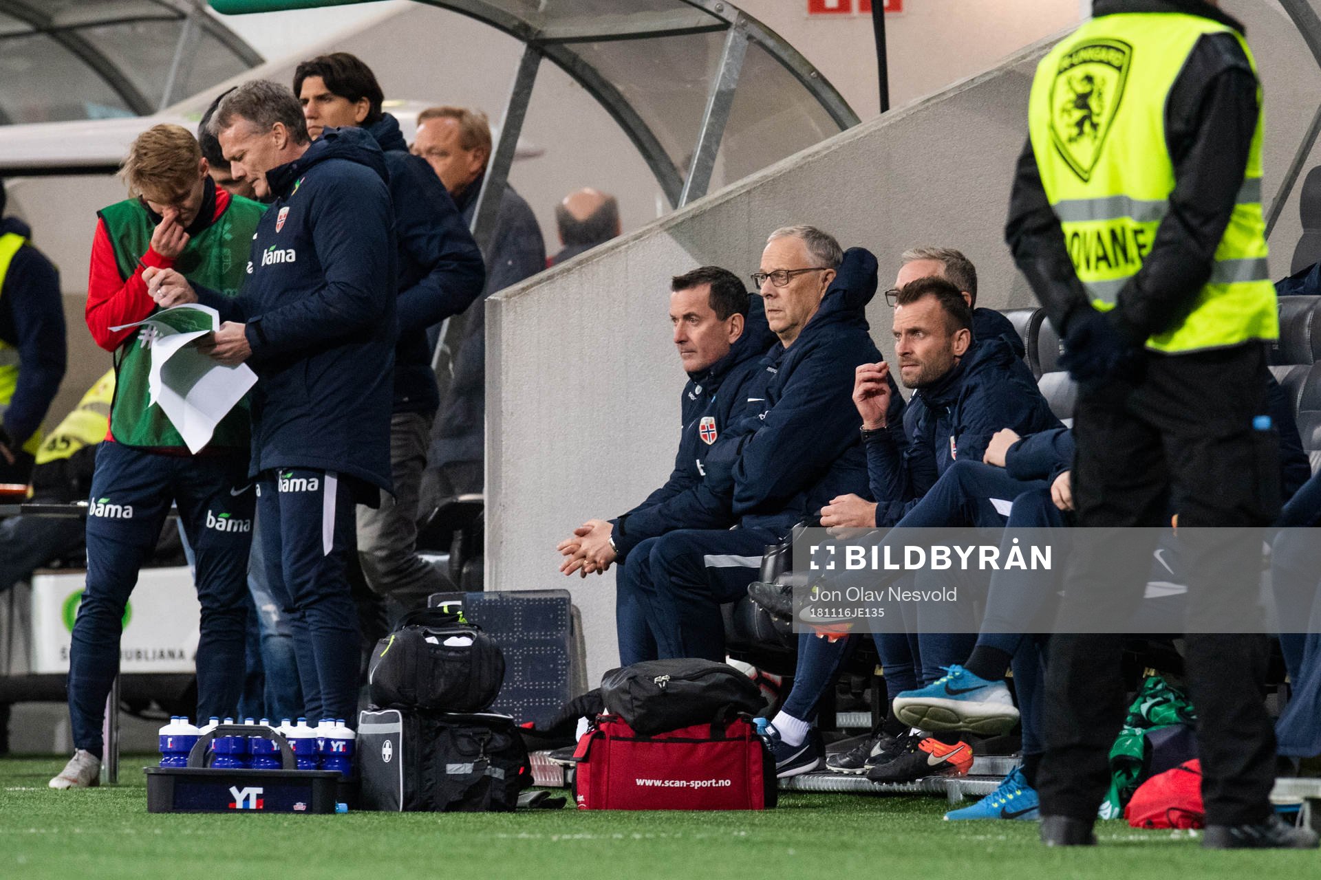 Martin Ødegaard, Per Joar Hansen, assistant coach and Lars