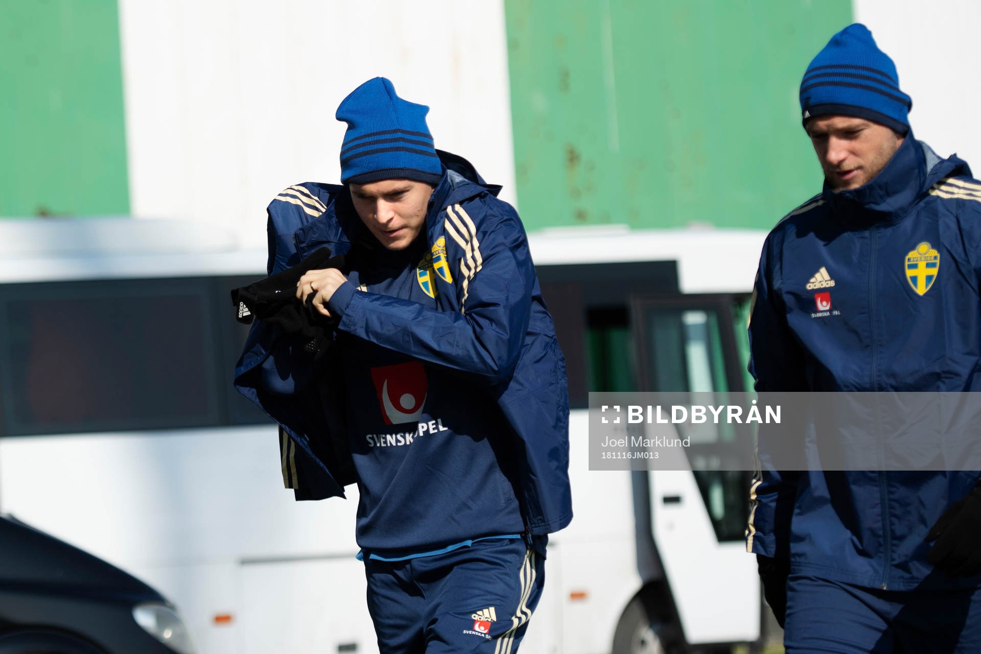 Victor Nilsson Lindelöf and John Guidetti of Sweden
