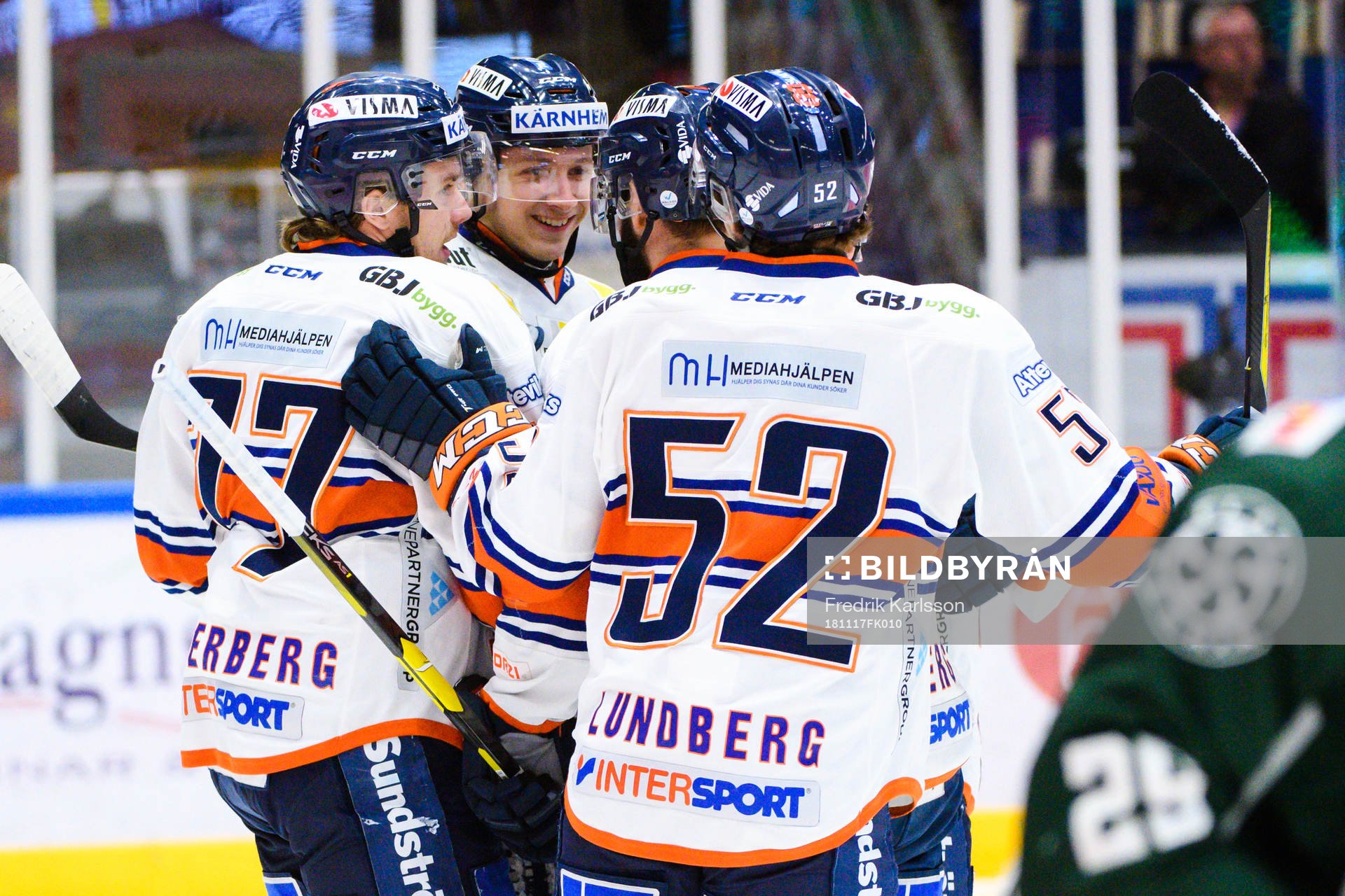Växjös Jonas Röndbjerg jublar med lagkamrater