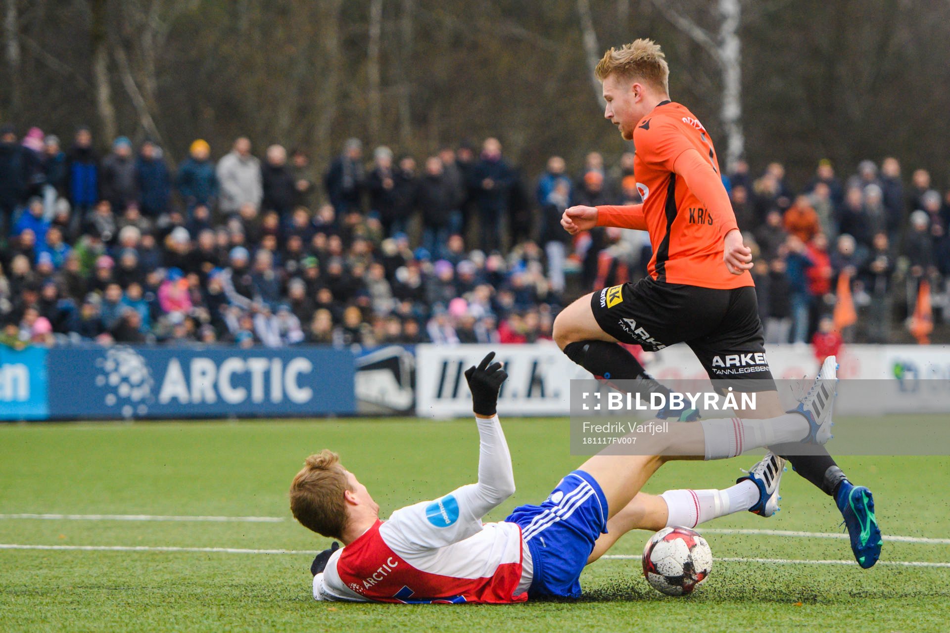 Tomas Kristoffersen of Åsane and Håkon Aalmen of KFUM