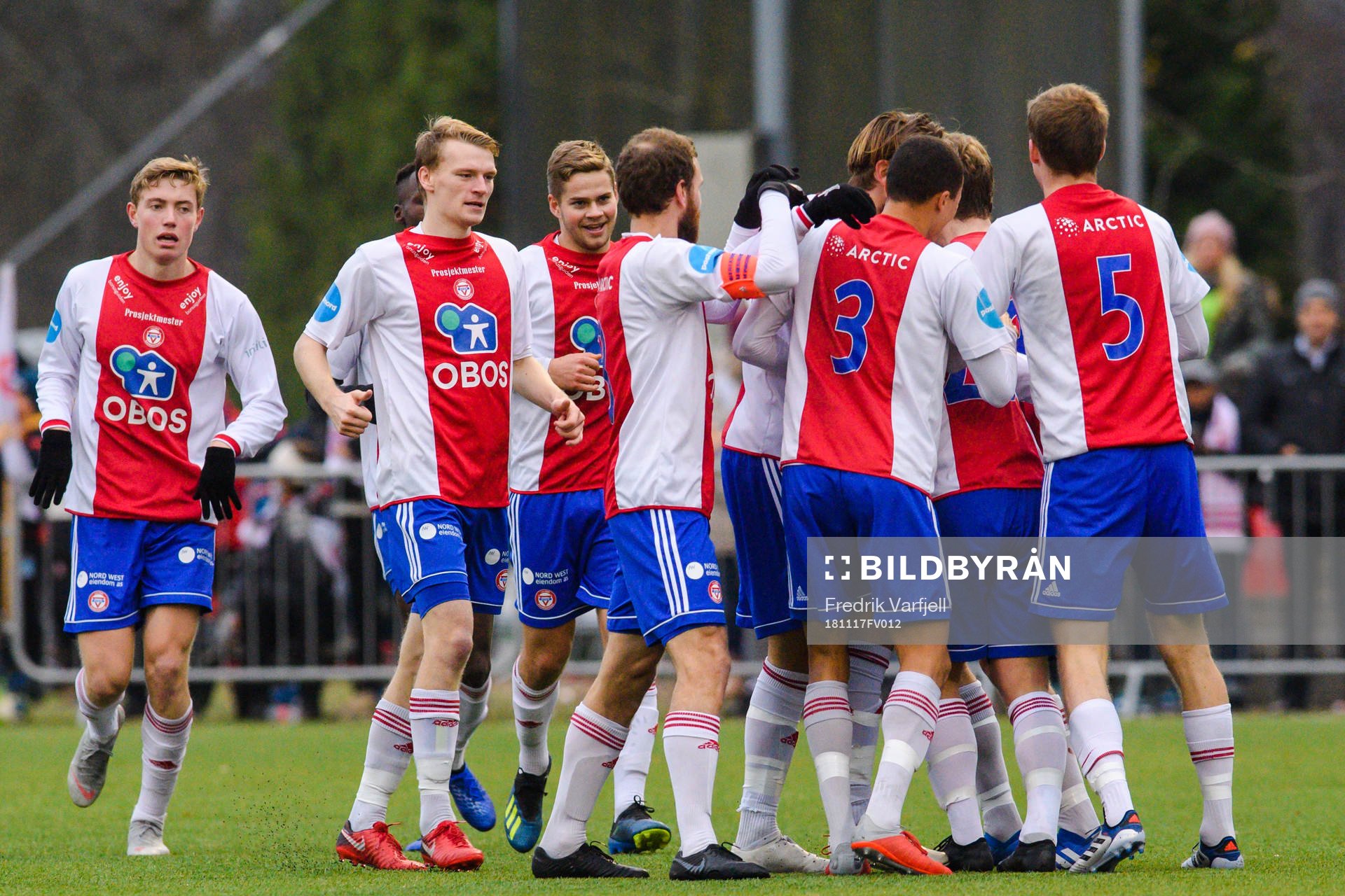 Players of KFUM celebrates