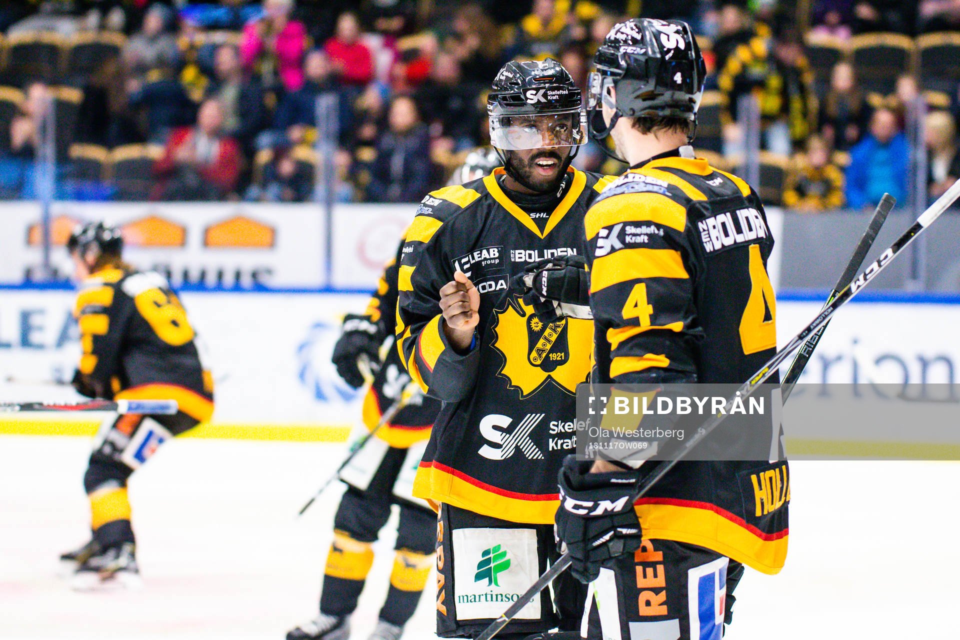 Skellefteås Edwin Hedberg och Bud Holloway jublar