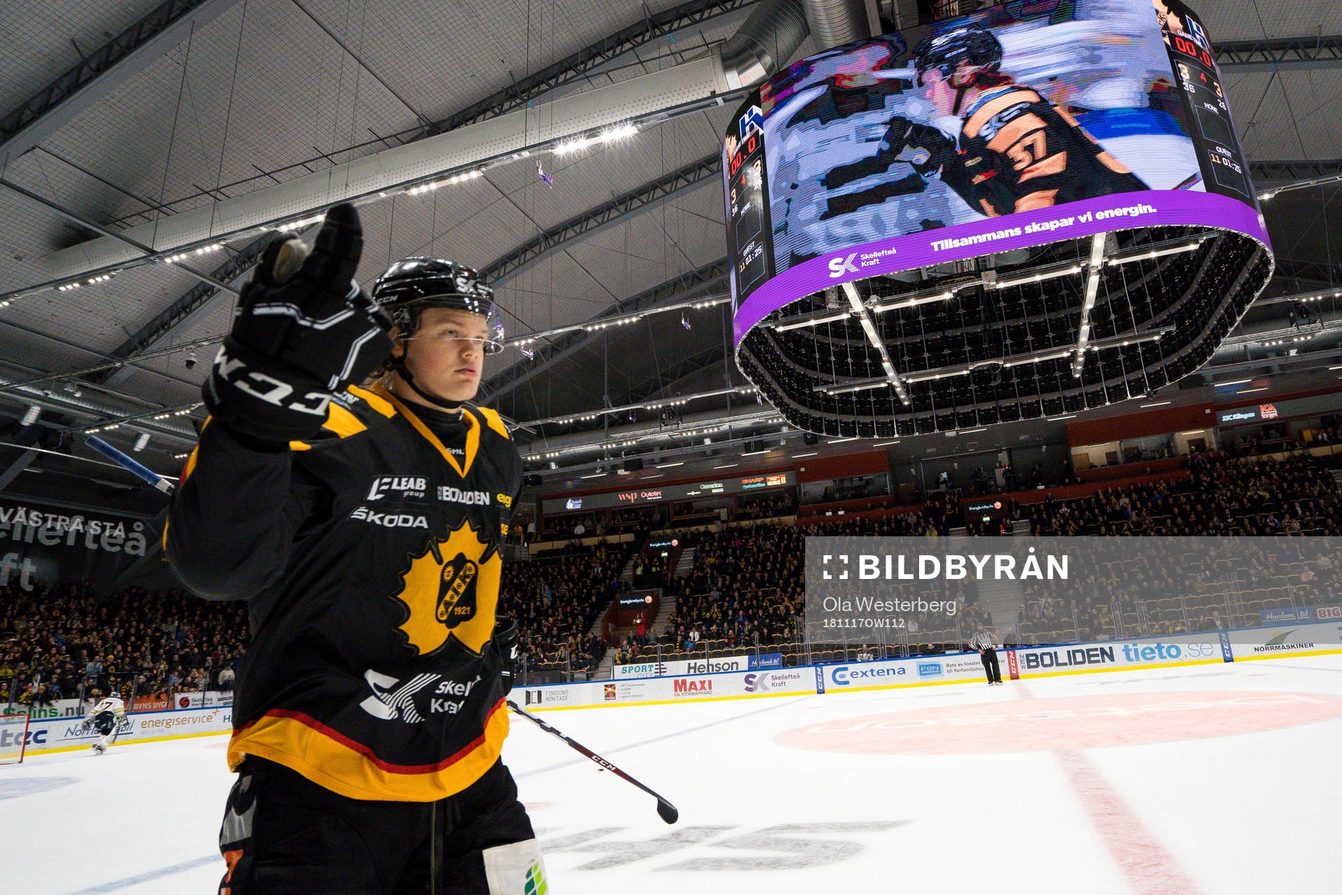 Skellefteås Albin Eriksson jublar