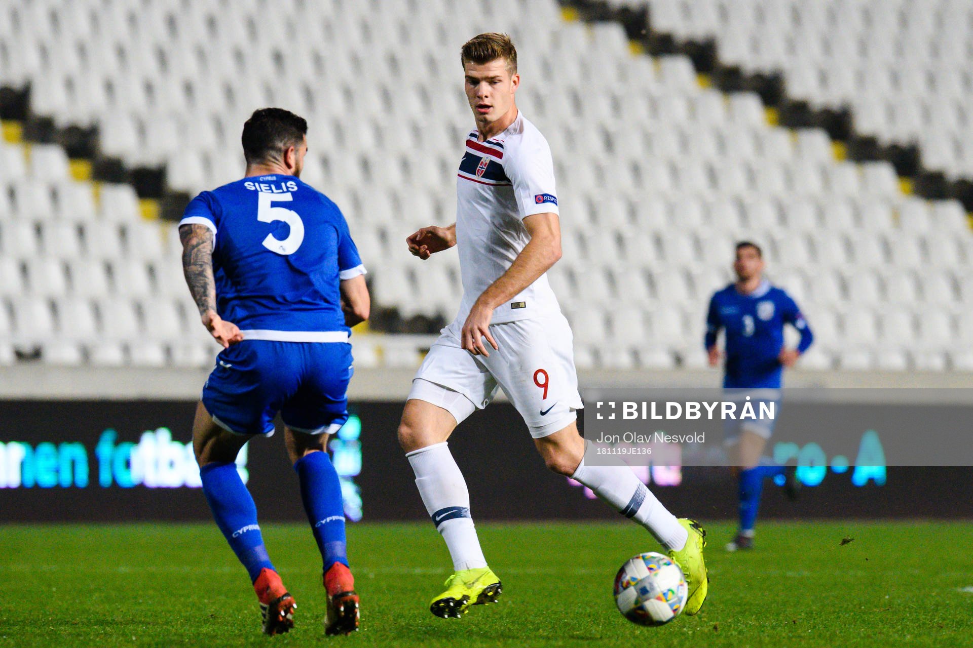 Valentinos Sielis of Cyprus and Alexander Sørloth of Norway