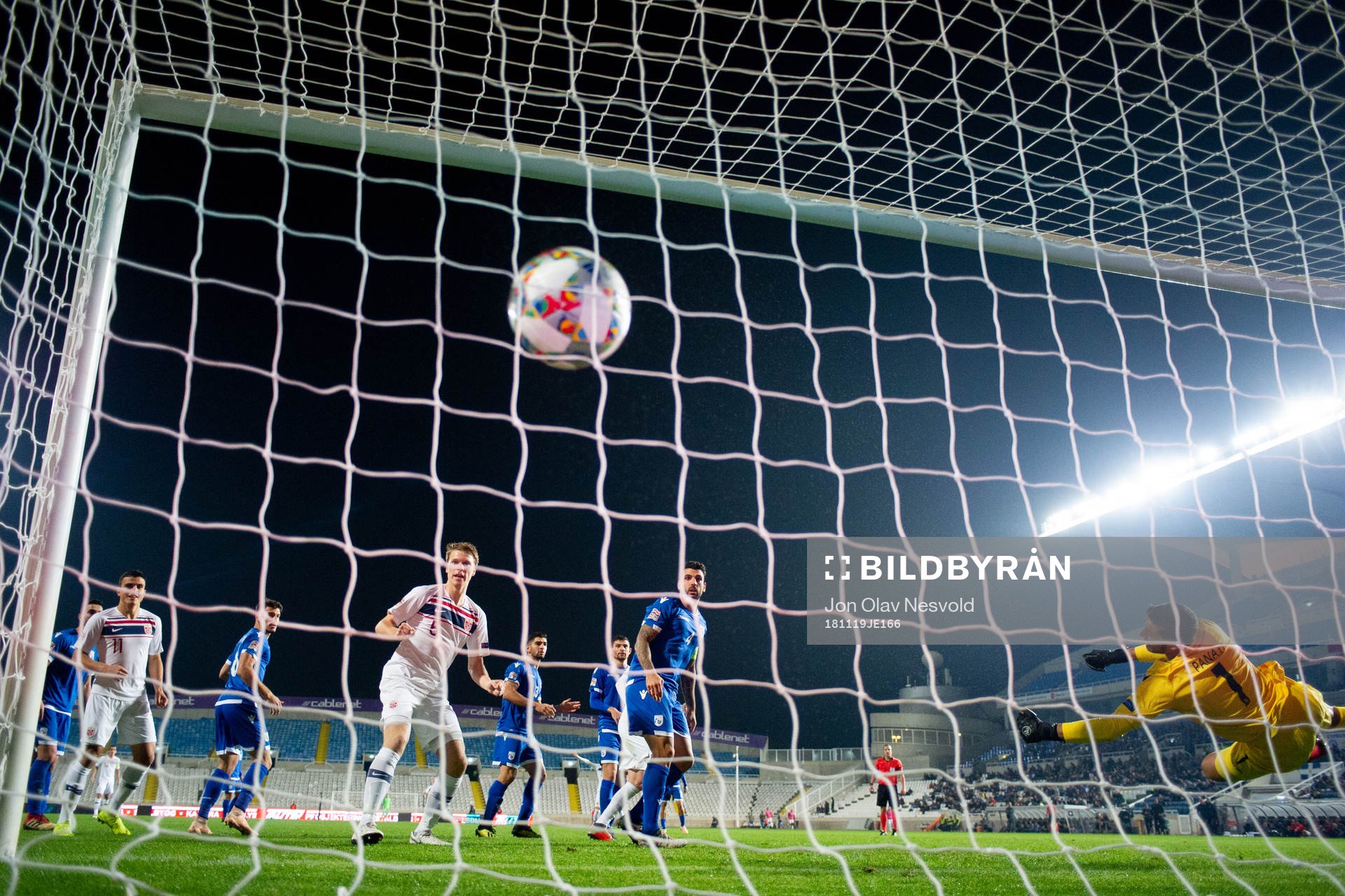 Mohamed Elyounoussi and Sigurd Rosted of Norway watch Ola