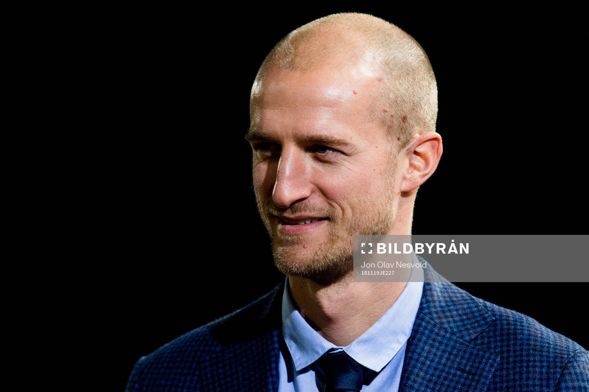 Brede Hangeland, reporter of TV 2