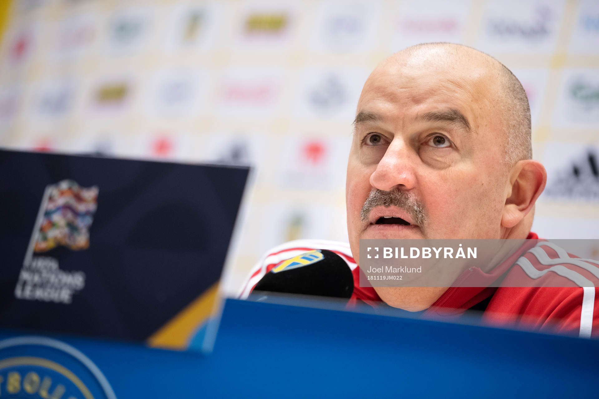 Head coach Stanislav Cherchesov of Russia