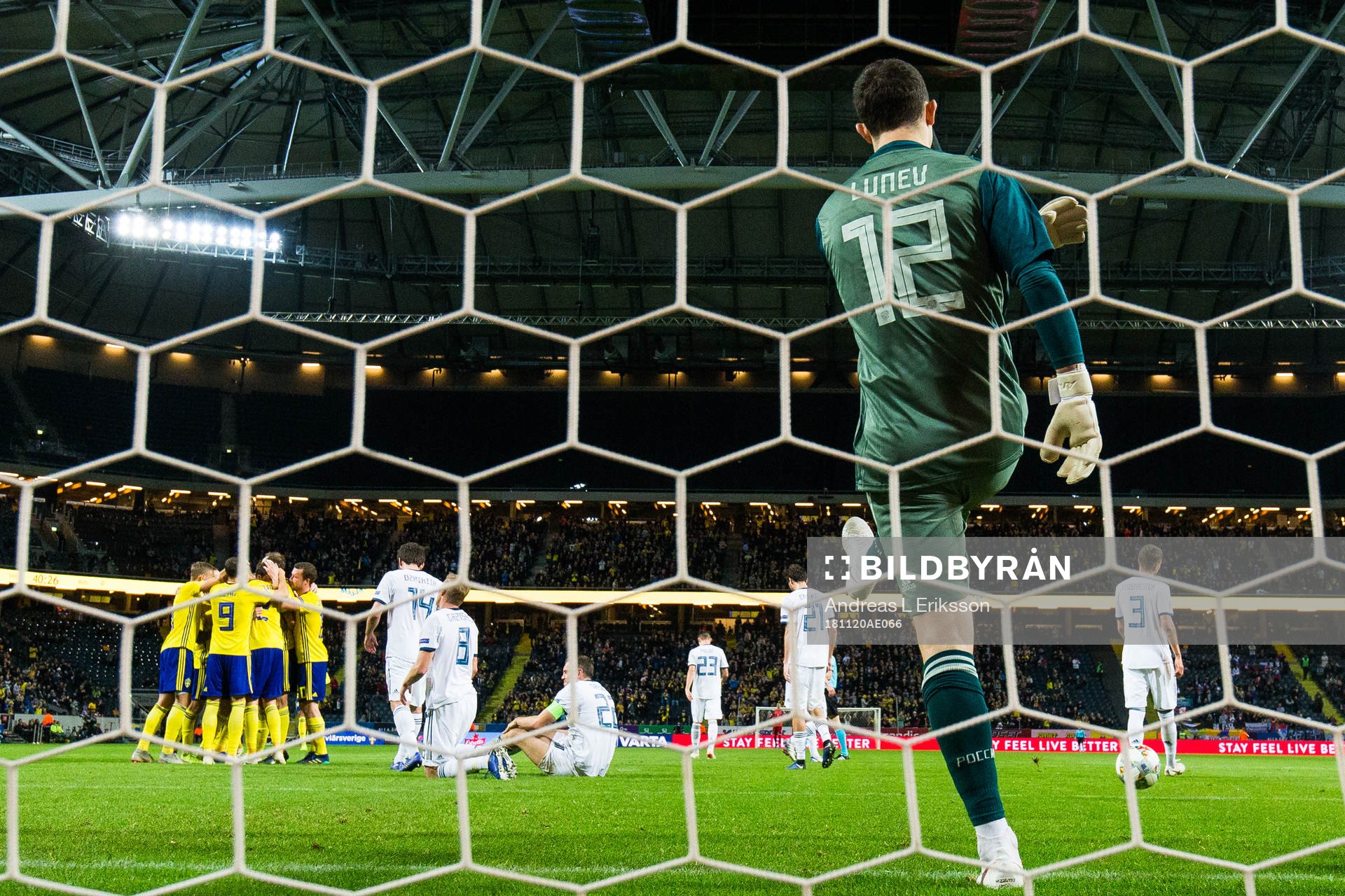 The players of Sweden celebrates 1-0