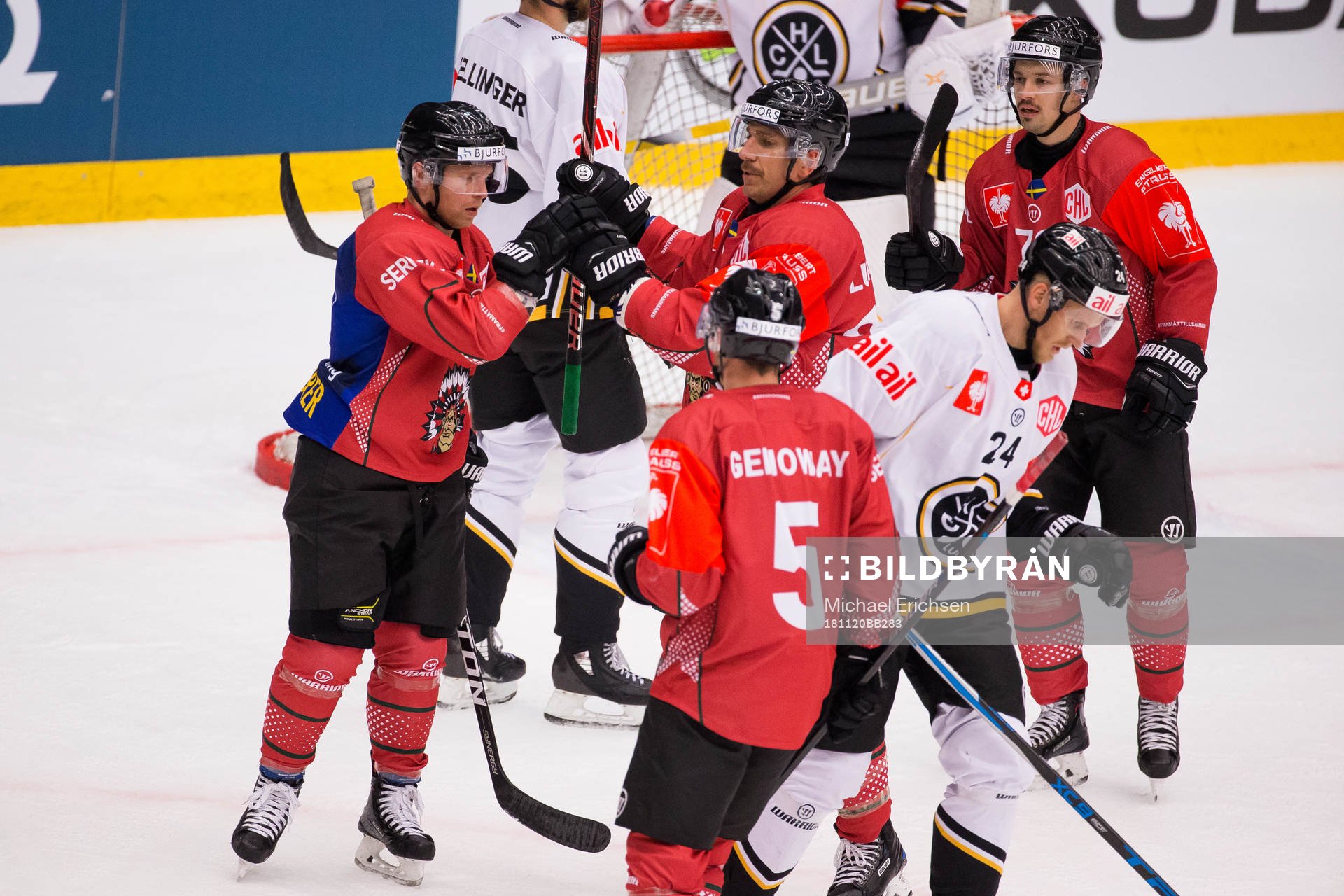 Ryan Lasch of Frölunda celebrates scoring 2-3