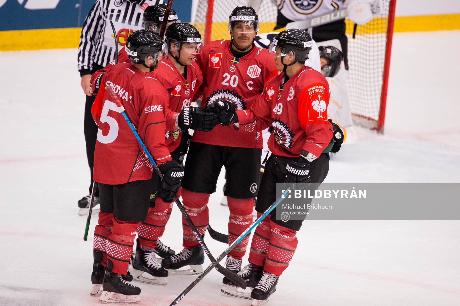 Ryan Lasch of Frölunda celebrates scoring 2-3