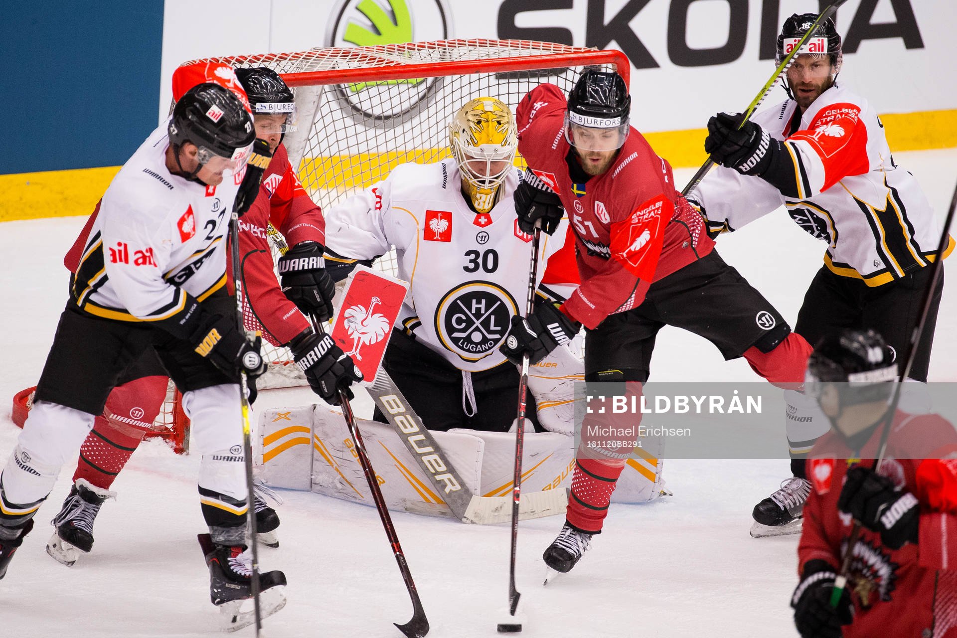 Max Friberg and Mats Rosseli Olsen of Frölunda in front of