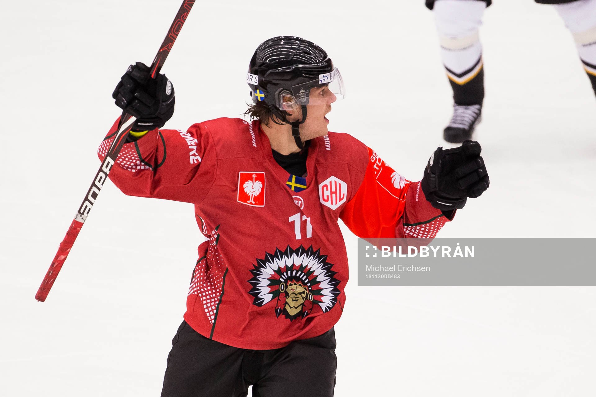Linus Fagemo celebrates scoring 4-4