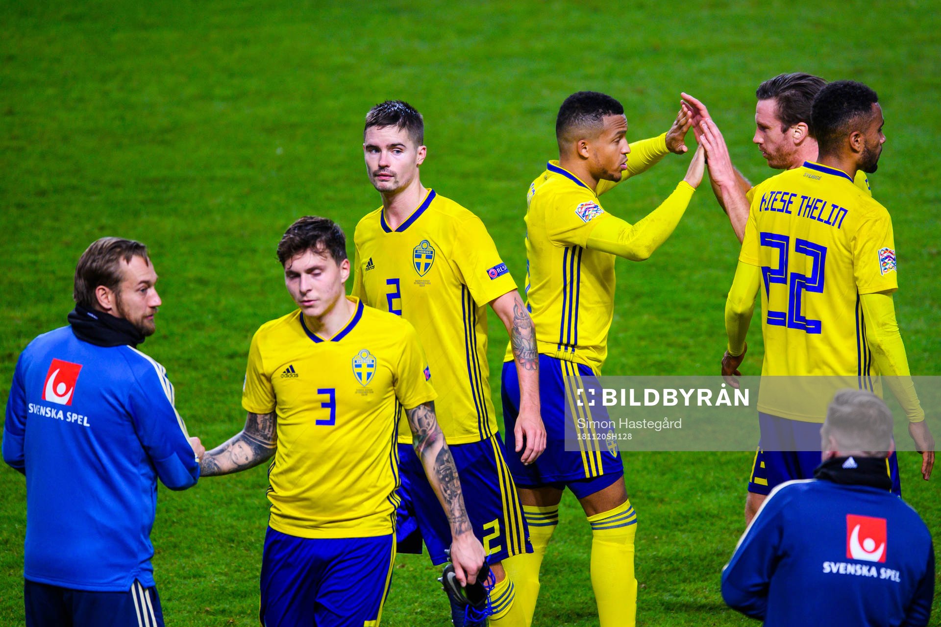Victor Nilsson Lindelöf ,Mikael Lustig , Martin Olsson a,