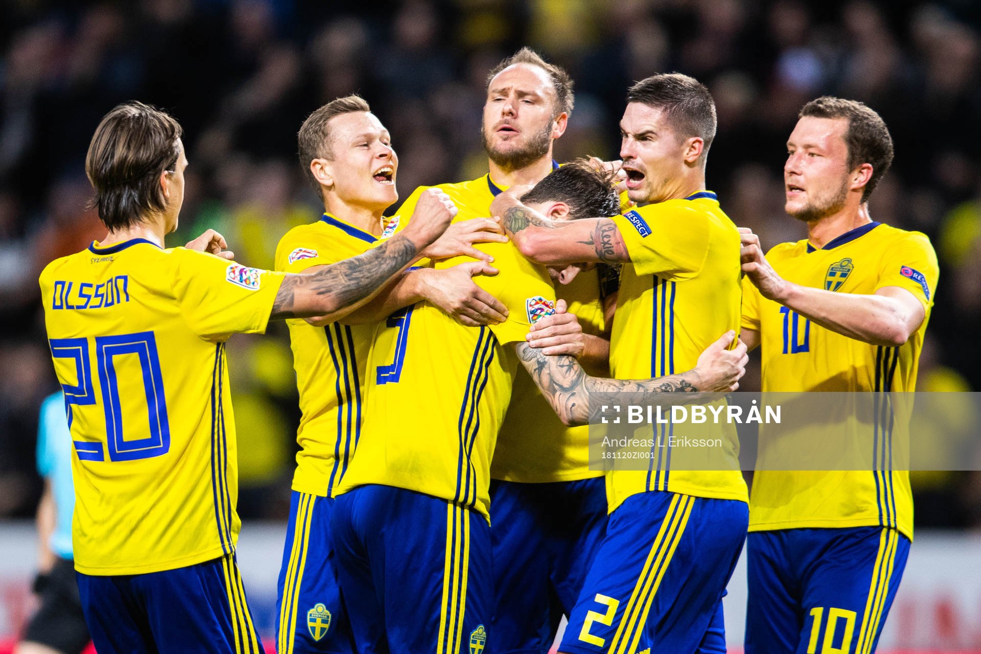 Players of Sweden celebrates the 1-0 by Victor Nilsson