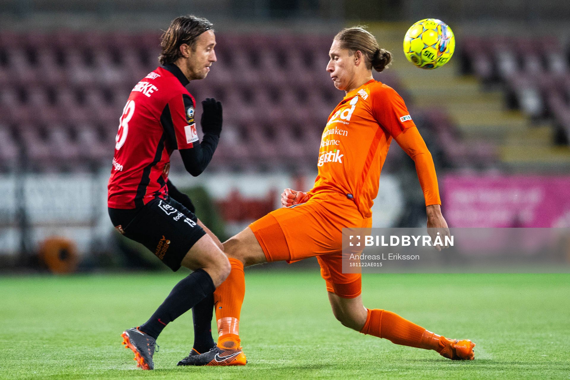 Brommapojkarnas Anders Bååth och AFC Eskilstunas Felix