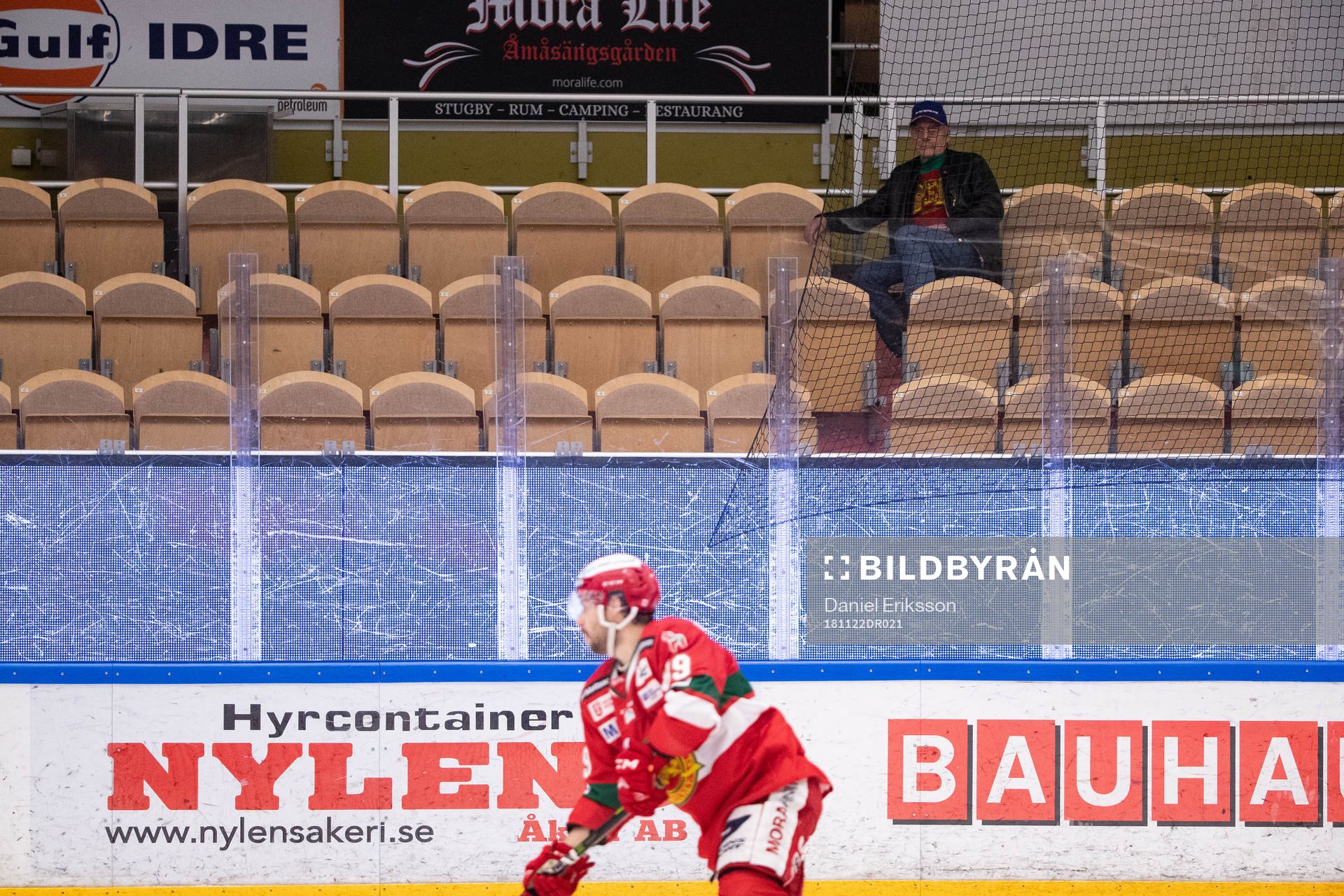 Tomma läktare i Jalas Arena