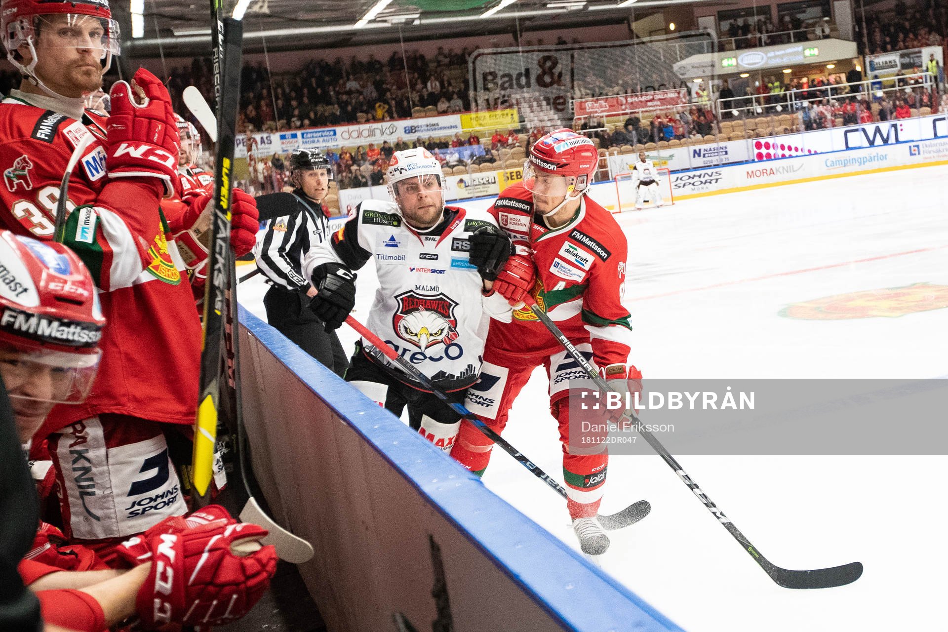 Malmö Redhawks Niclas Lundgren och Moras Robin Johansson