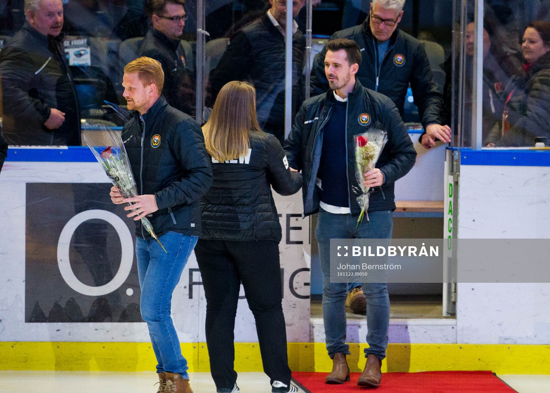 Örebros läns tv-pucklag med tränarna Robert Berg och