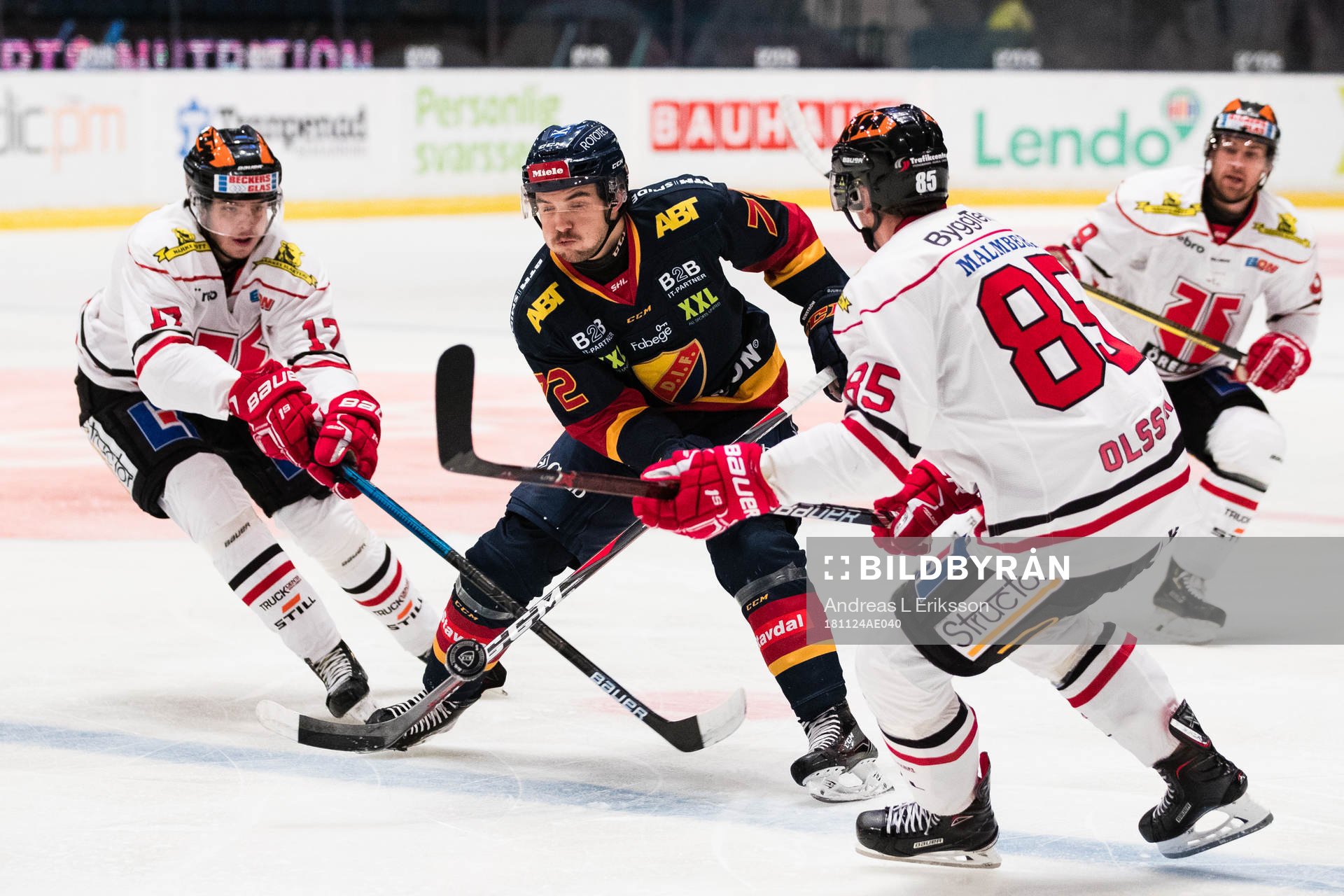 Djurgårdens Emil Bemström utmanar Örebros Viktor Lodin