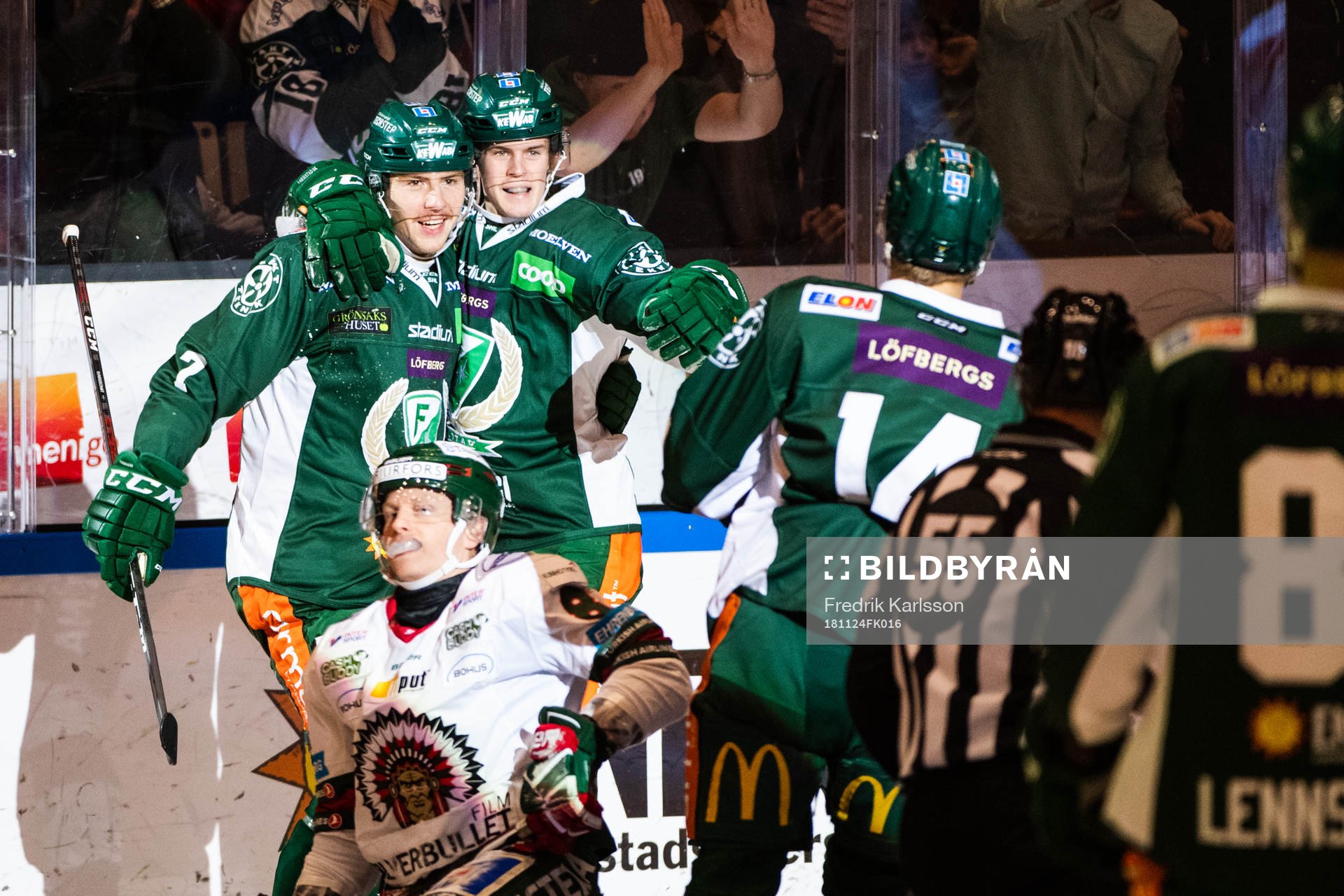 Färjestads Johan Ivarsson jublar