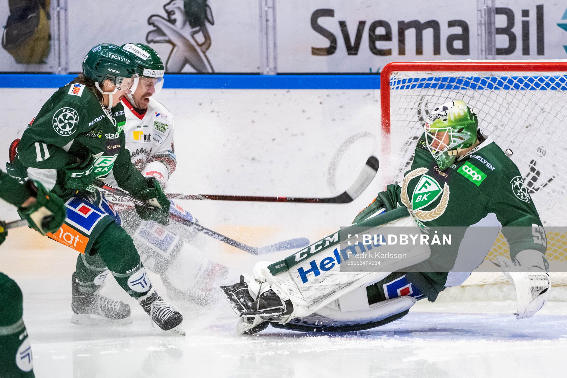 Färjestads Joakim Nygård och målvakt Markus Svensson