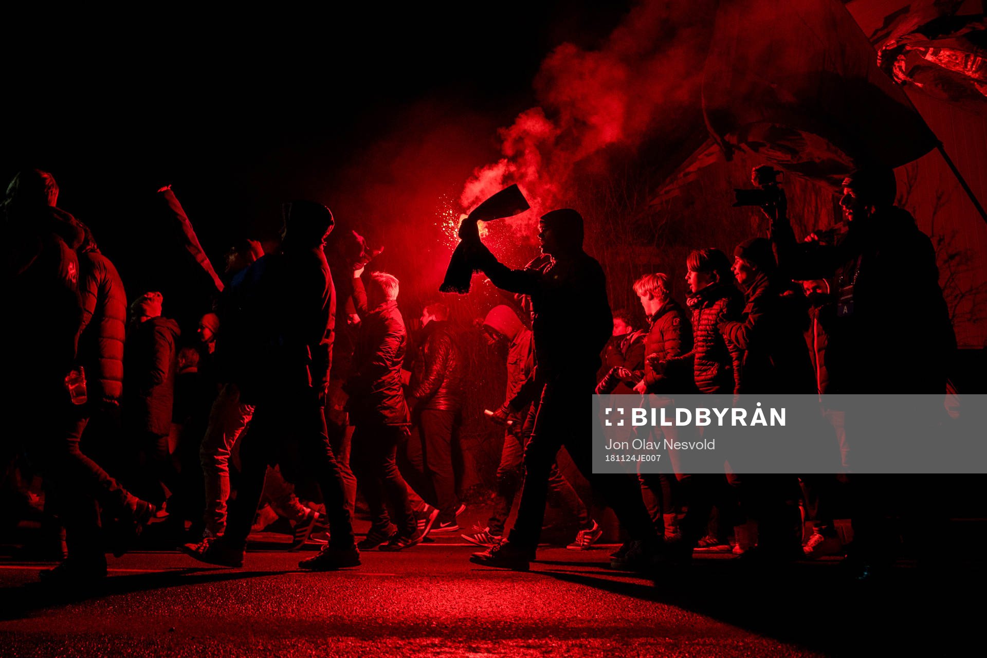Supporters of Stabæk in the streets of Bekkestua