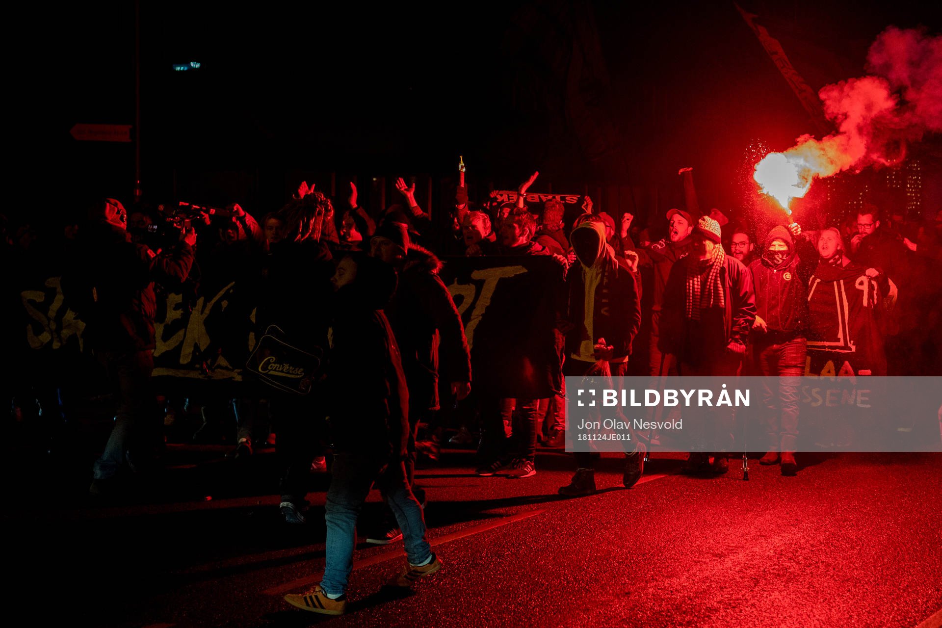 Supporters of Stabæk in the streets of Bekkestua