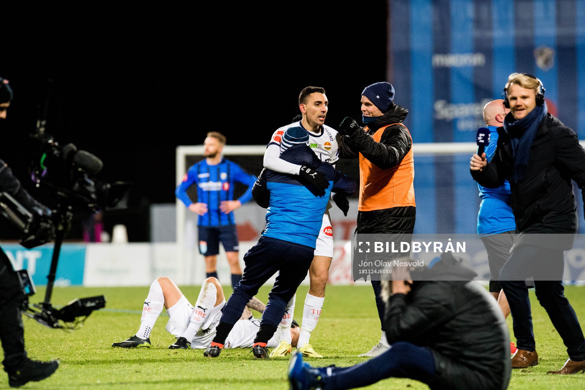 Mustafa Mos Abdellaoue of Strømsgodset celebrates