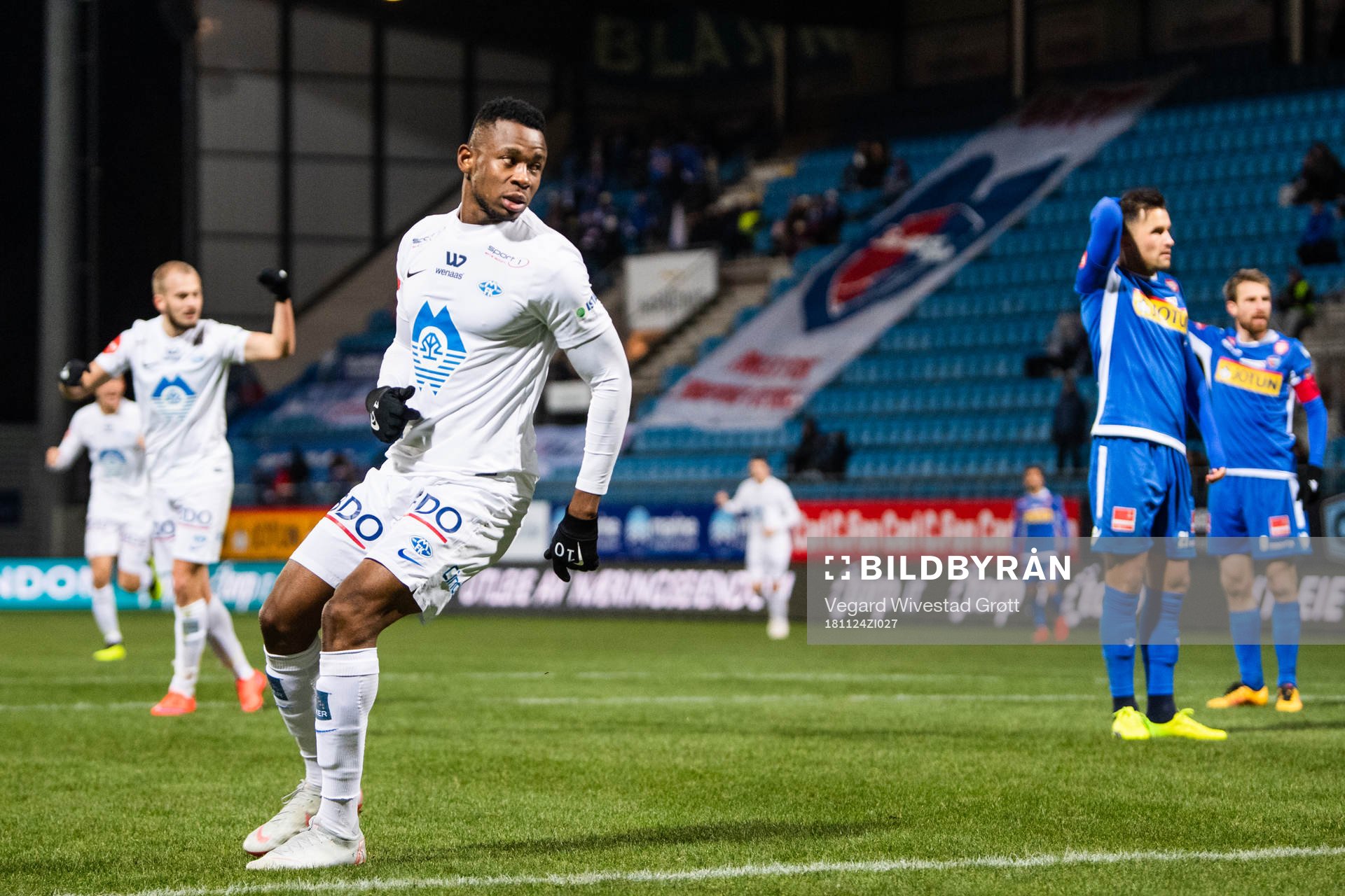 Leke Samson James of Molde celebrates