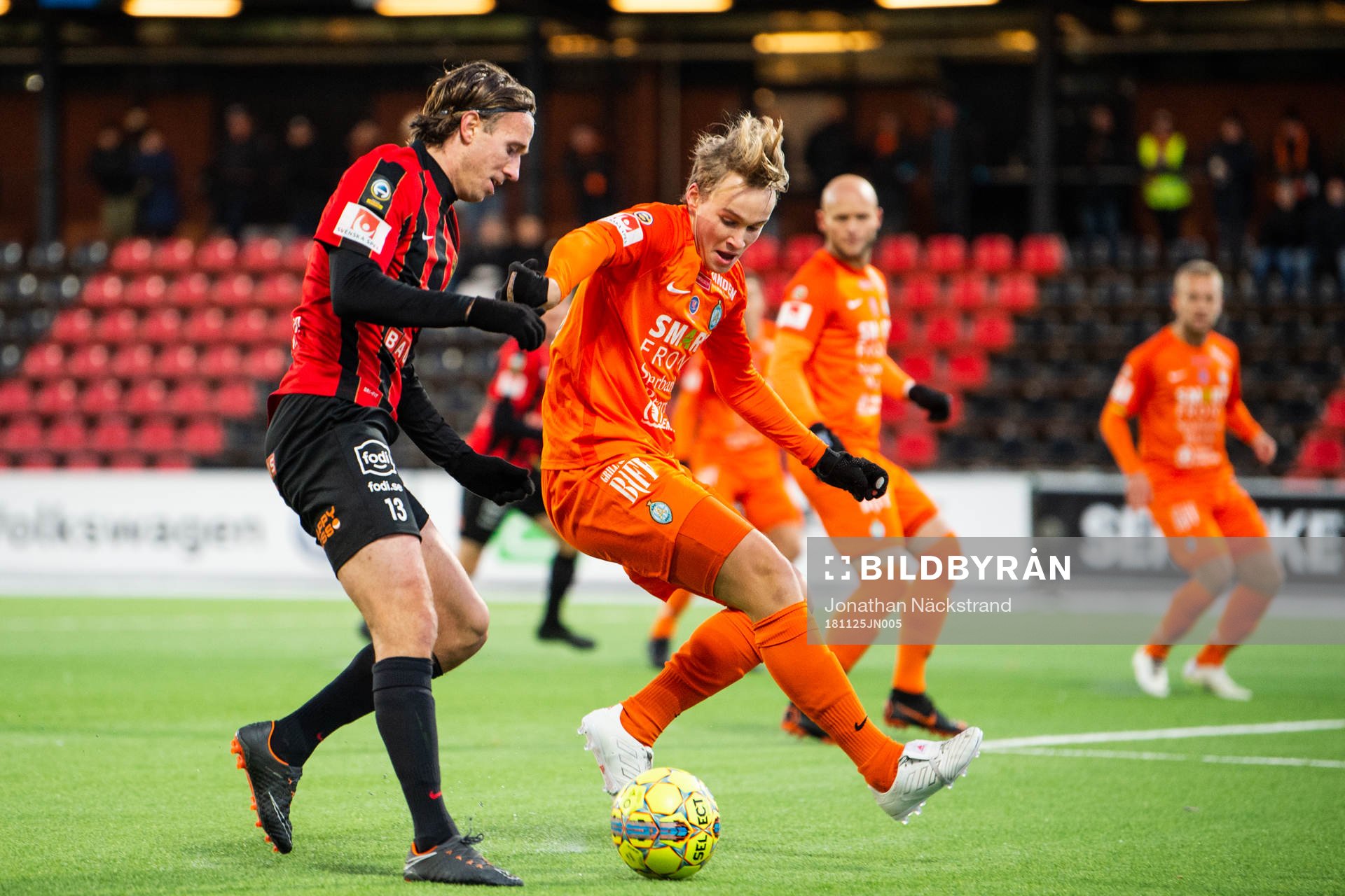 Brommapojkarnas Philip Hellqvist och AFC Eskilstunas Robert