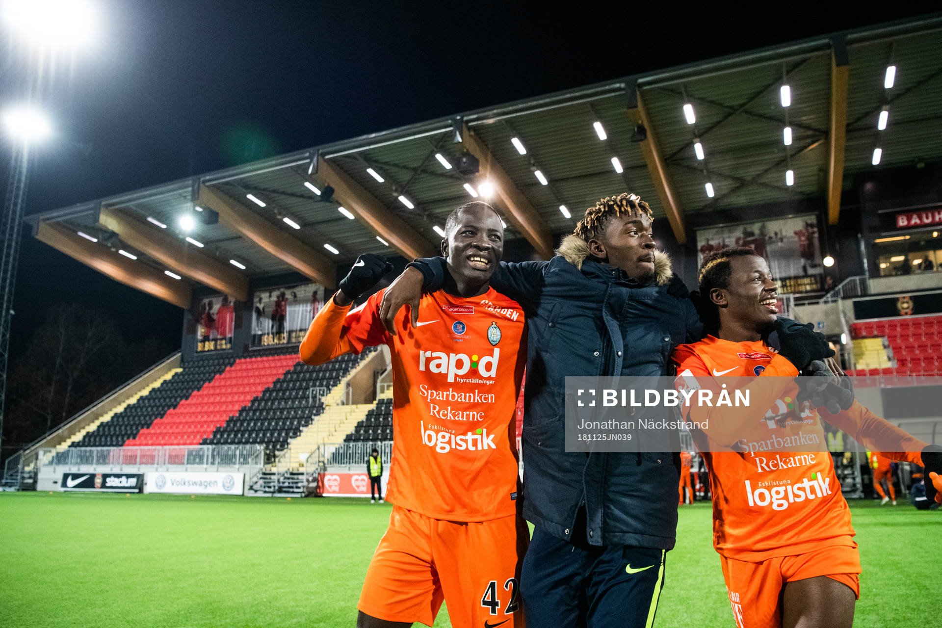 AFC Eskilstunas Kerfala Cissko jublar