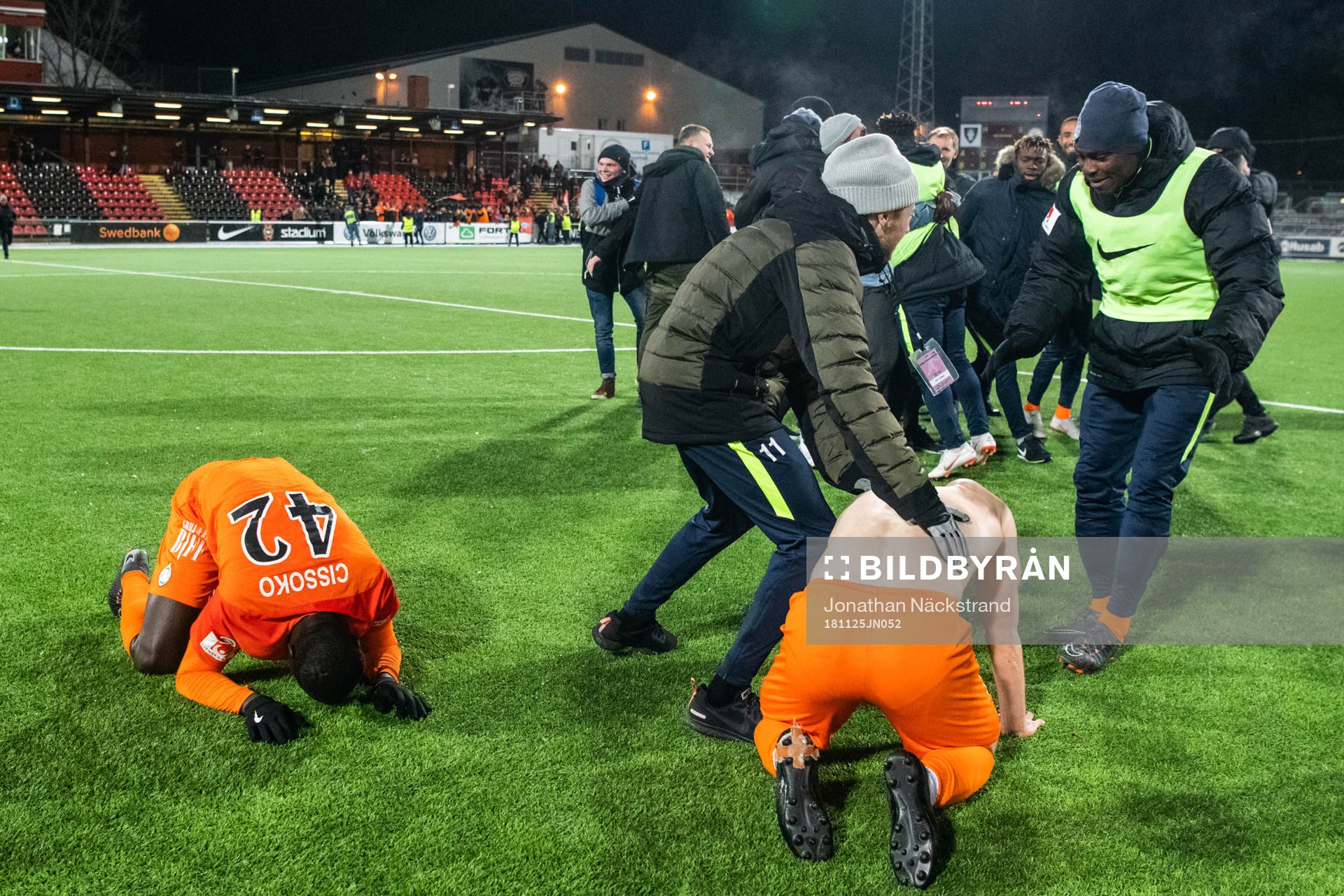 AFC Eskilstunas Kerfala Cissko jublar