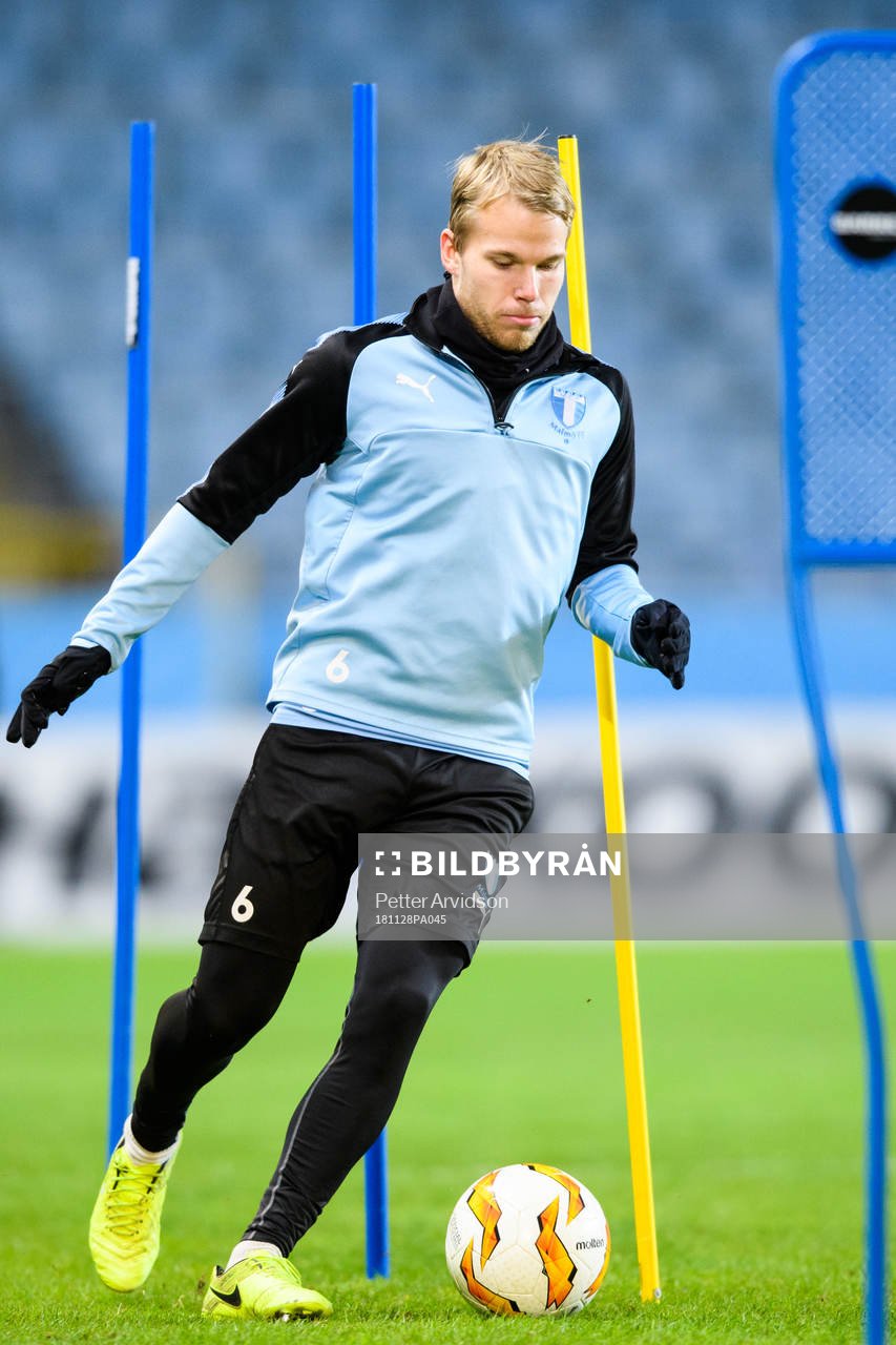 Oscar Lewicki of Malmö FF