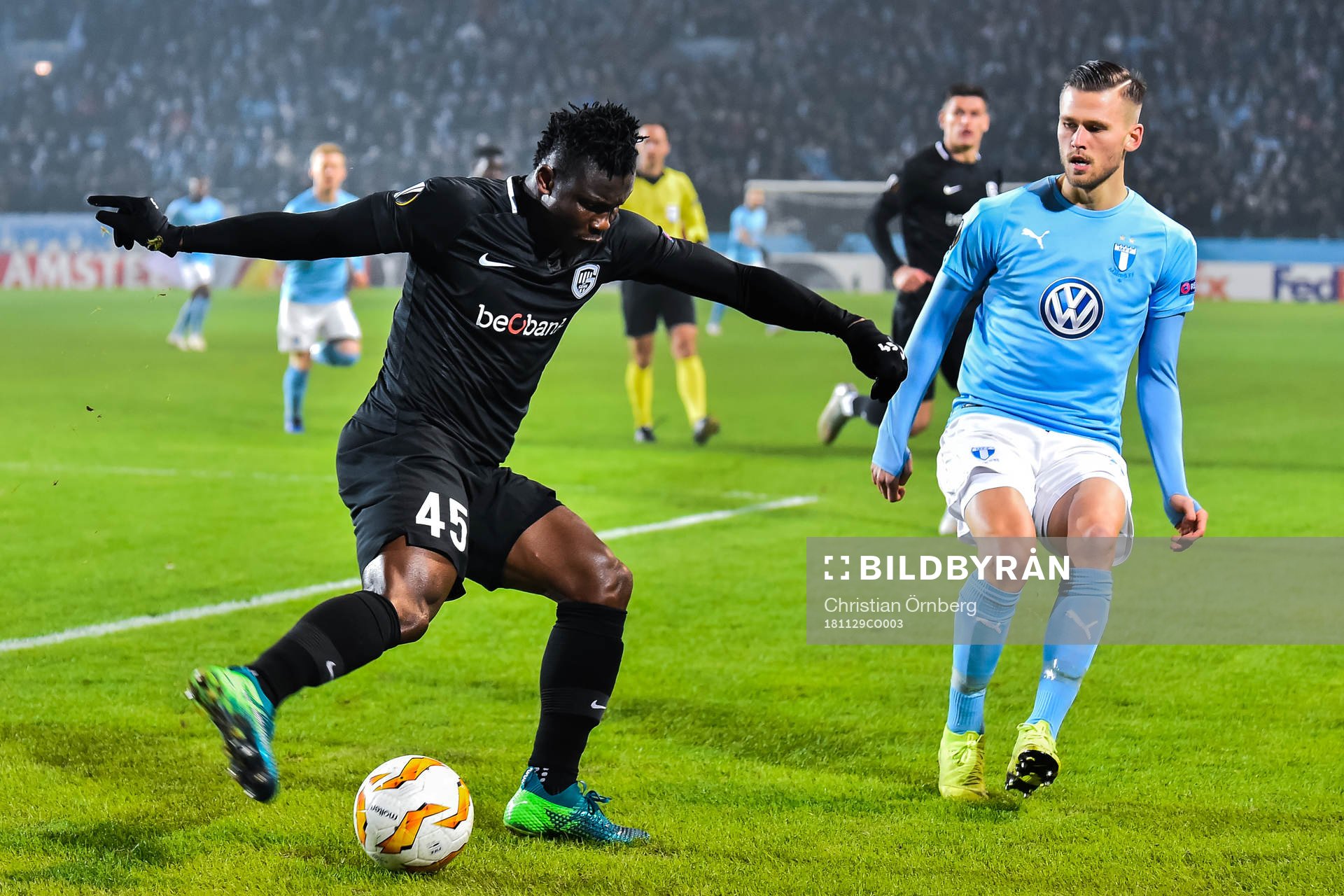 Joseph Aidoo of Genk and Arnór Ingvi Traustason of Malmö