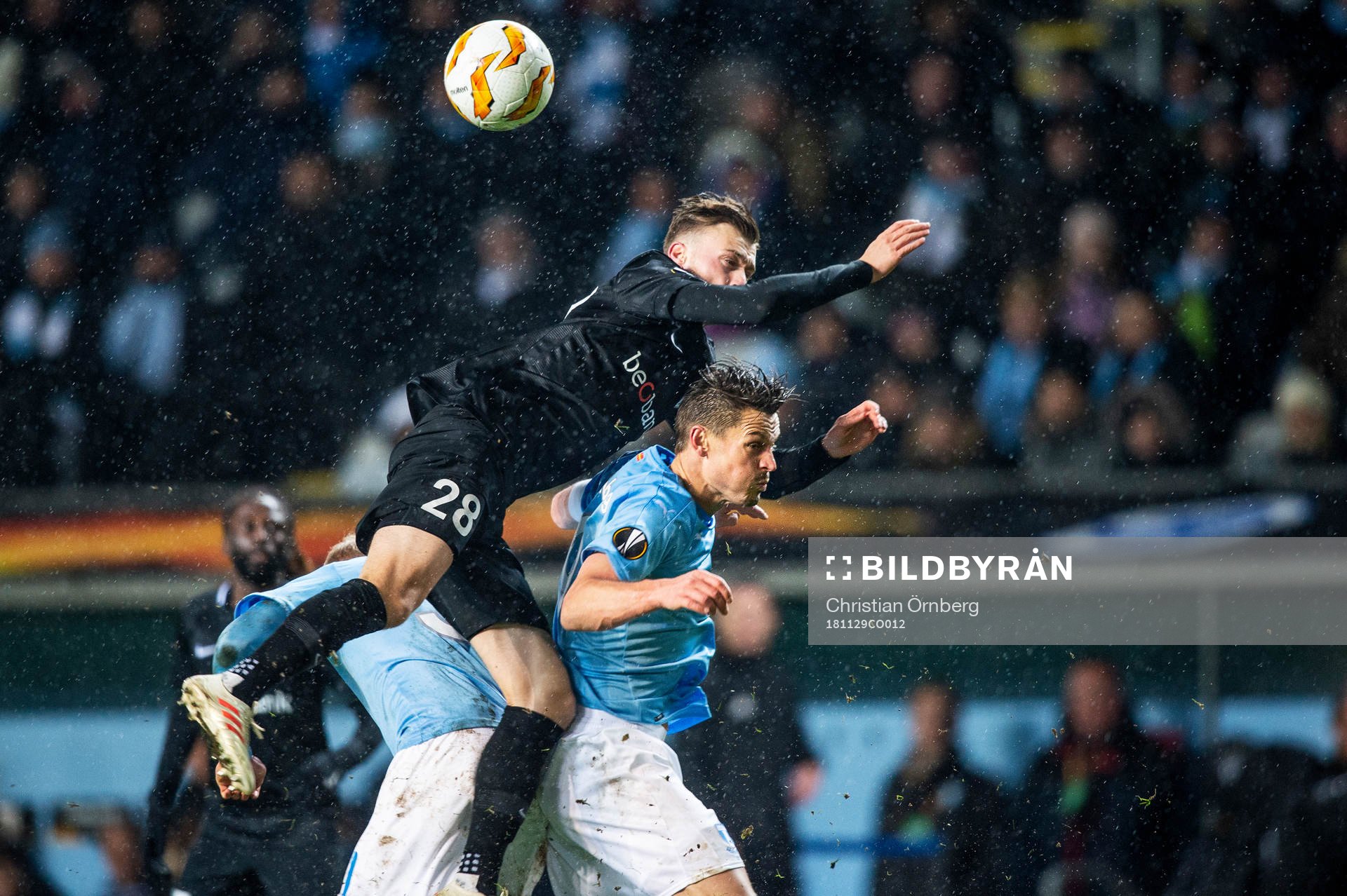 Bryan Heynen of Genk and Markus Rosenberg of Malmö FF