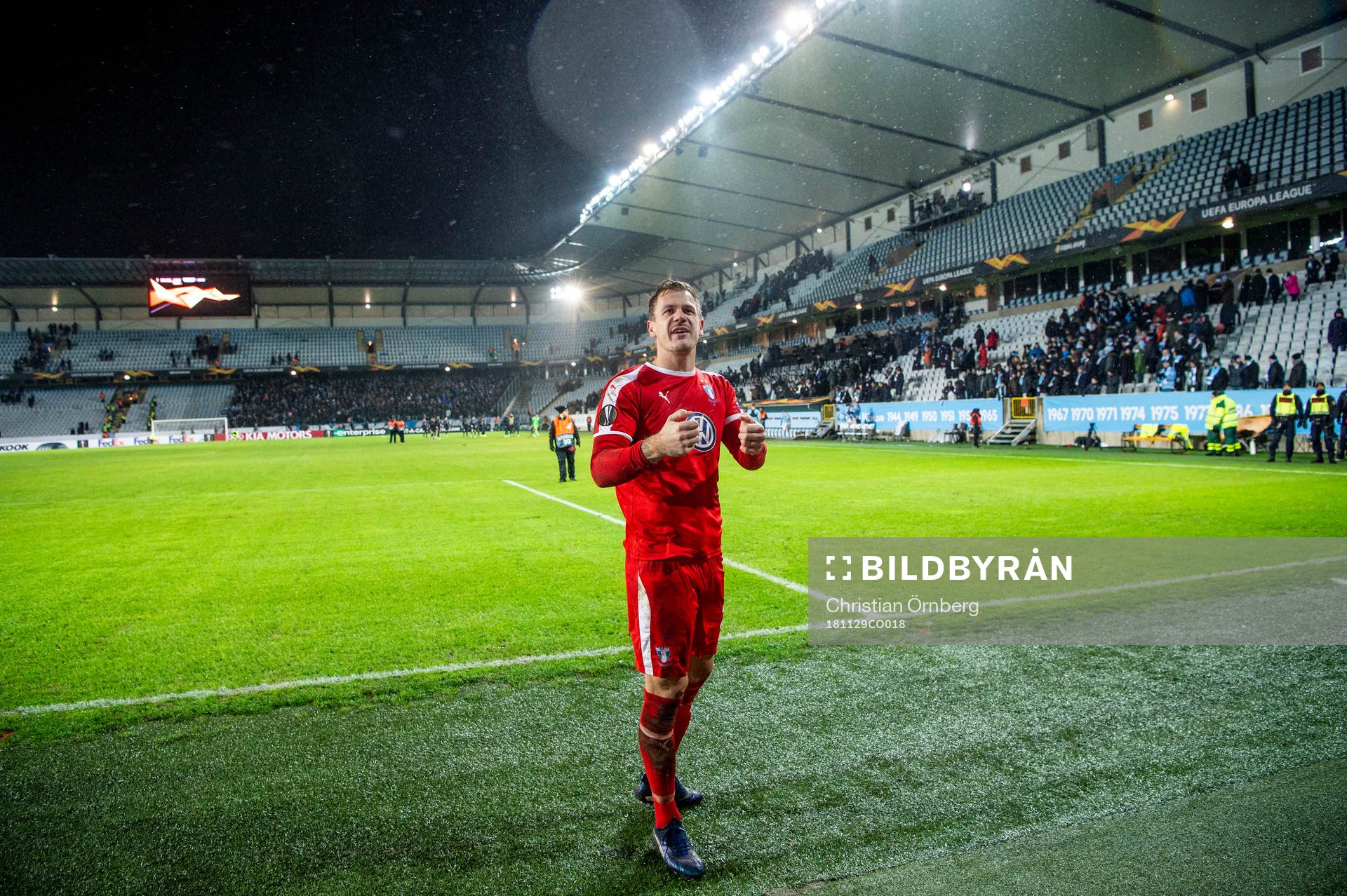 Goalkeeper Johan Dahlin of Malmö FF