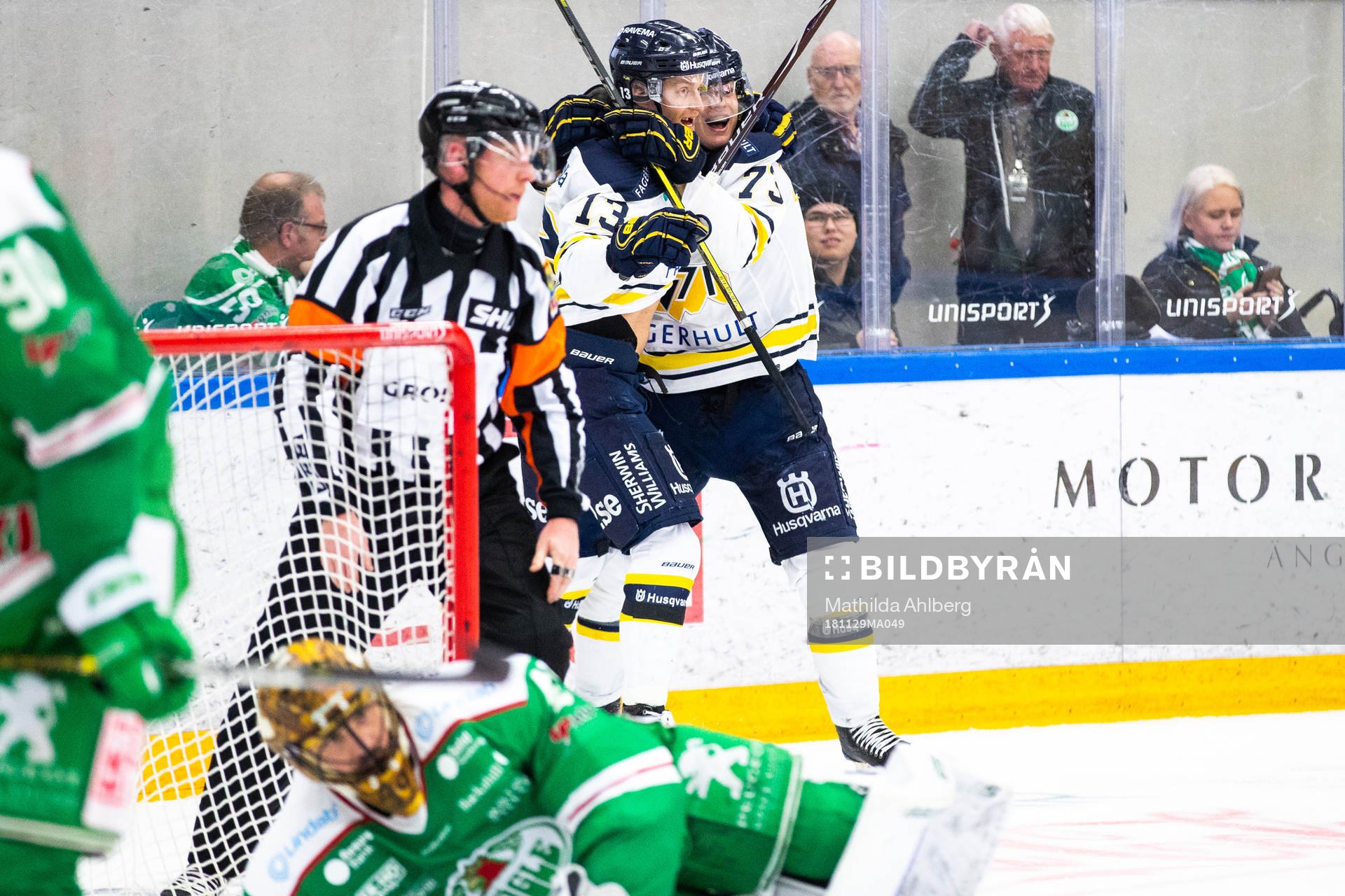 s Oscar Sundh jublar med Sebastian Wännström