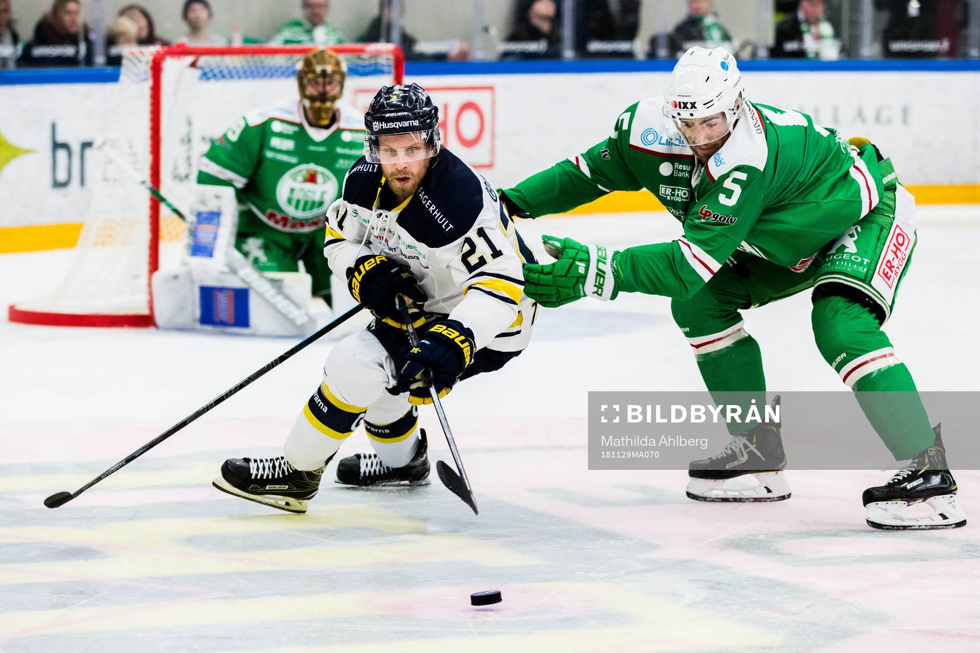 s Mattias Tedenby och Rögles Alen Bibic