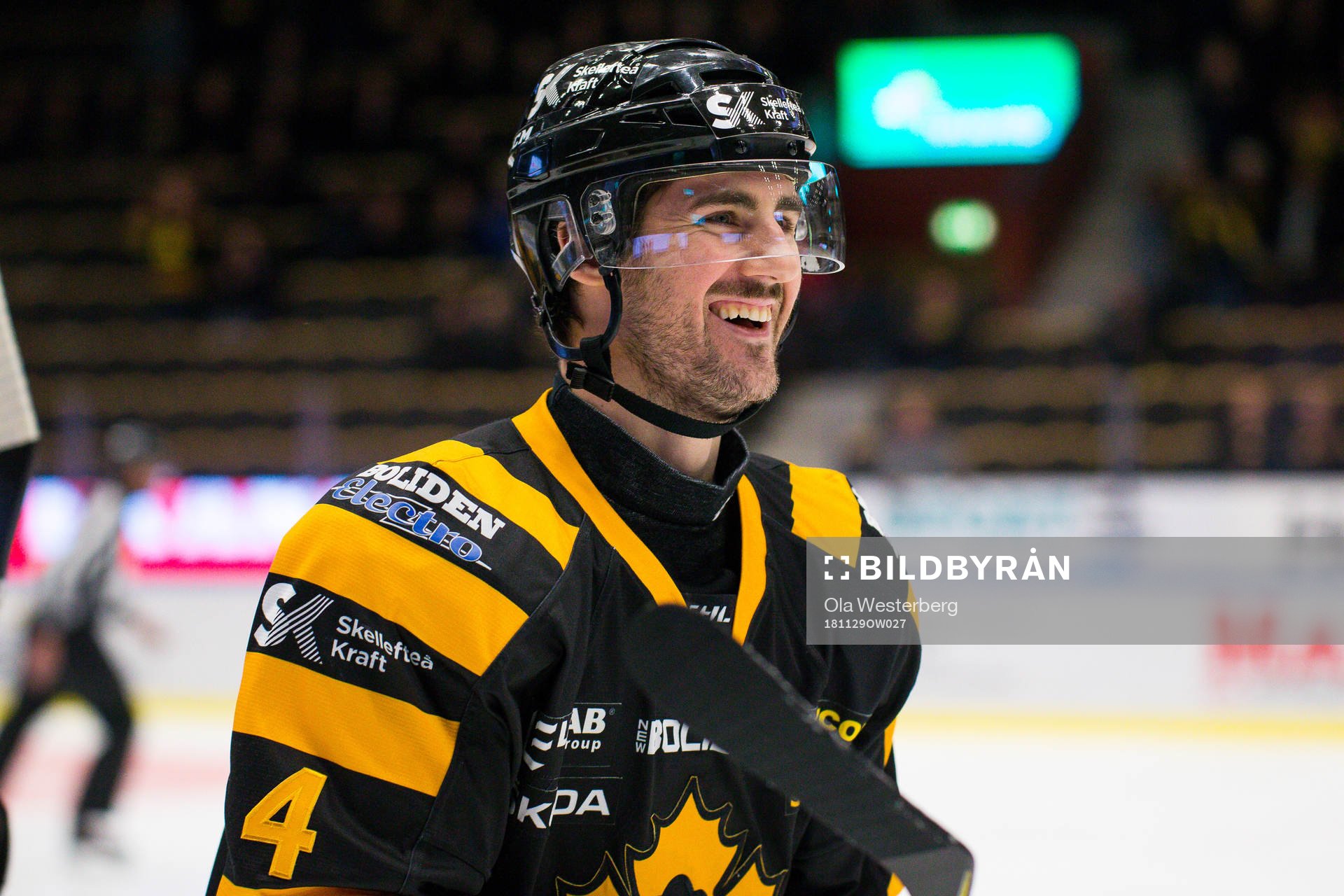 Skellefteås Bud Holloway jublar