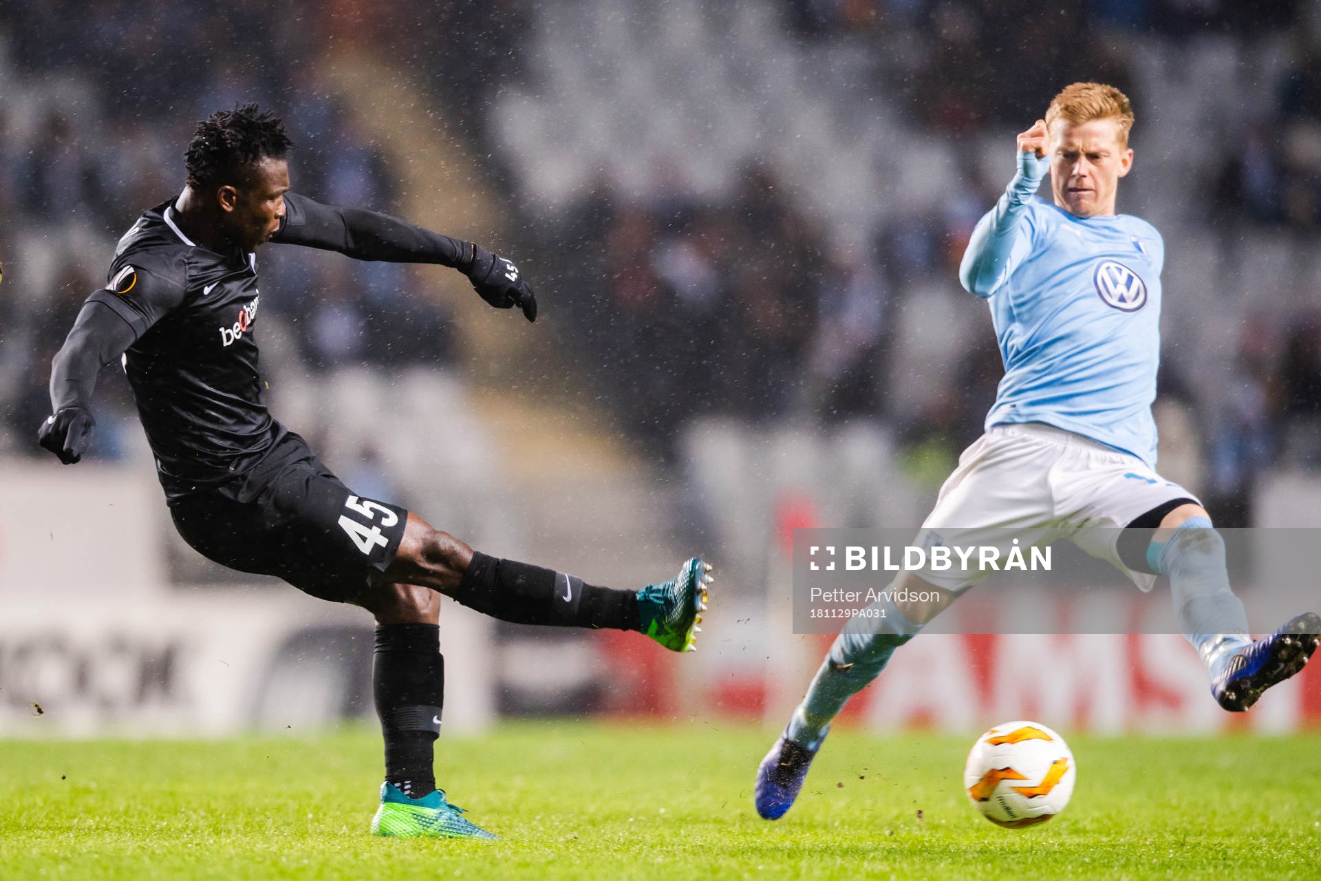 Joseph Aidoo of Genk and Anders Christiansen of Malmö FF