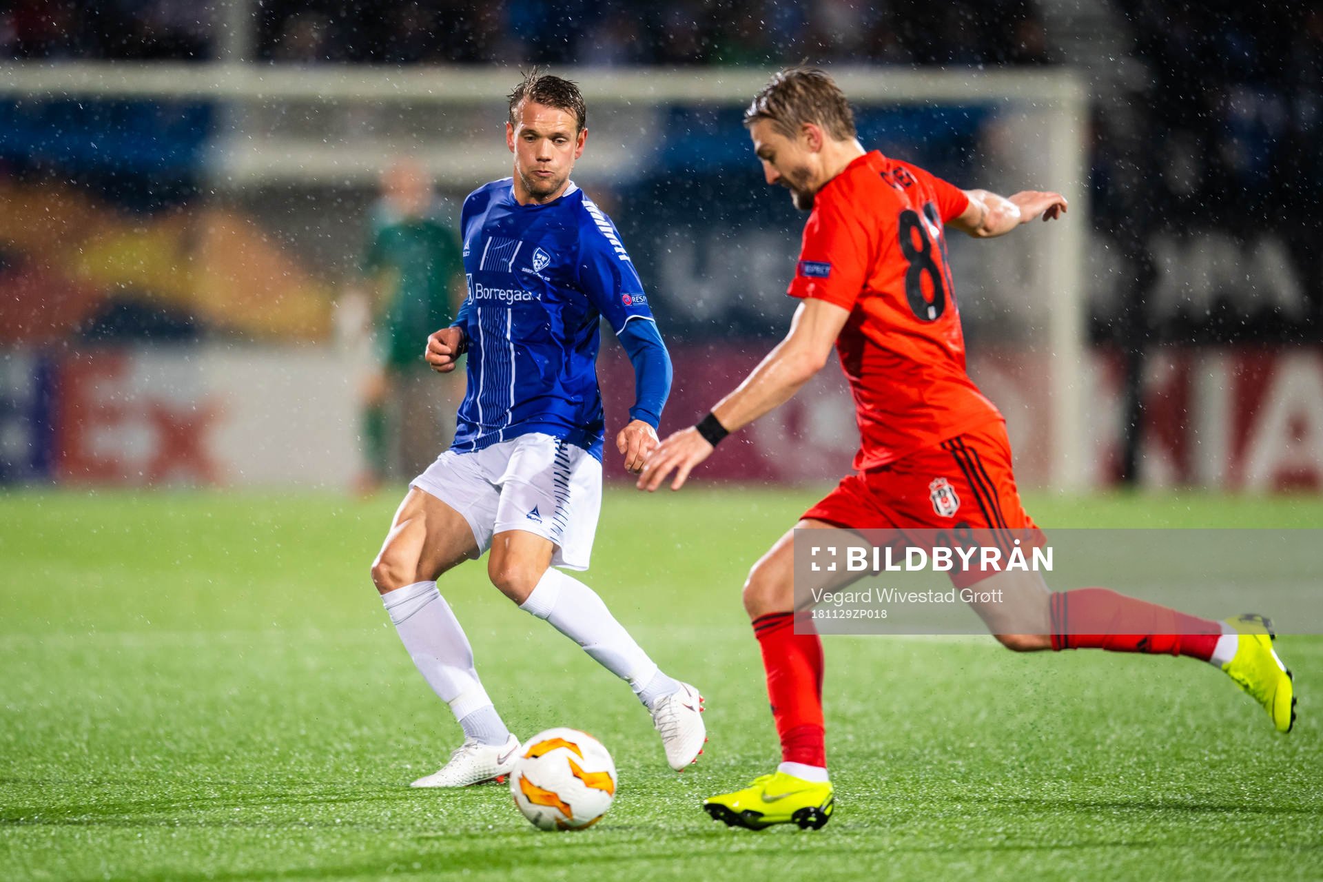 Ole Jørgen Halvorsen of Sarpsborg 08 and Caner Erkin of