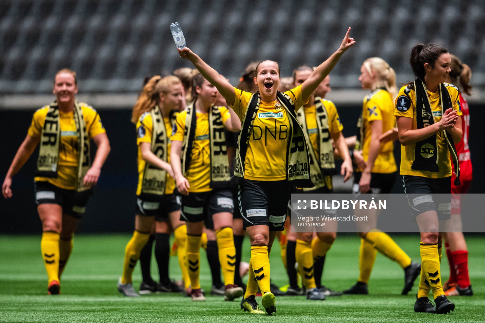 Guro Reiten of LSK Kvinner celebrates