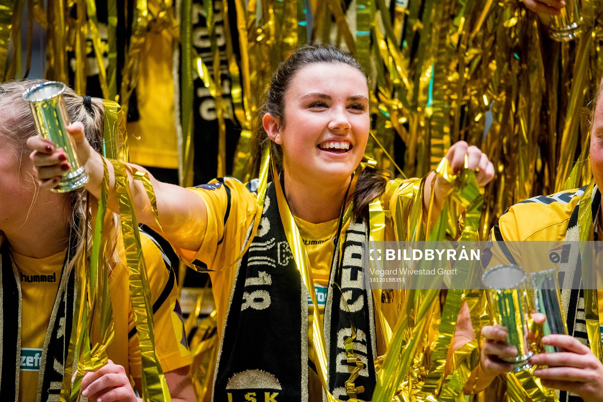 Ingrid Syrstad Engen of LSK Kvinner celebrates