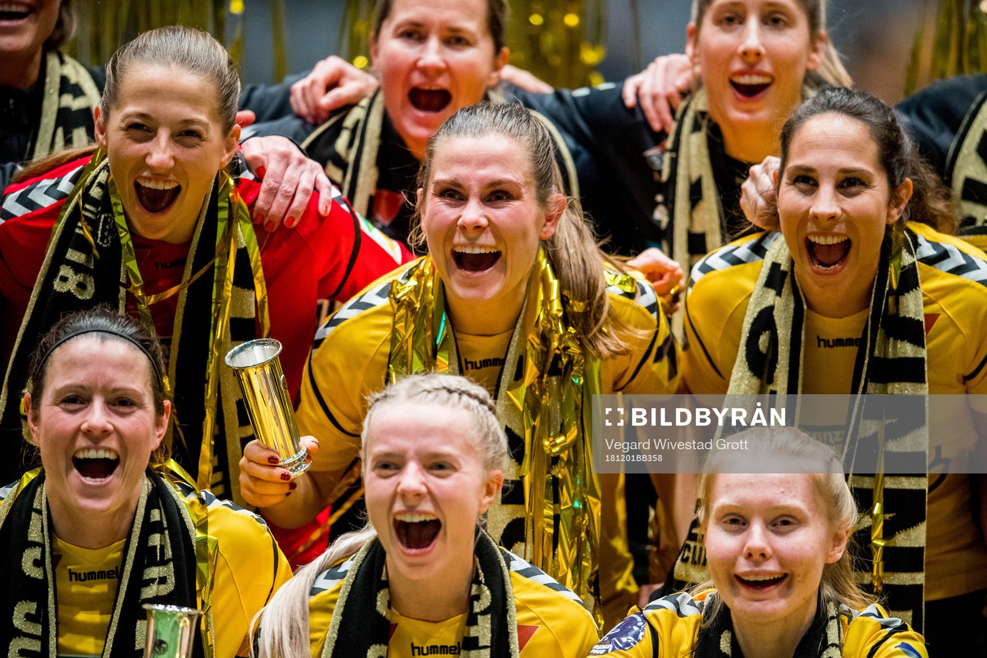 Goalkeeper Cecilie Fiskerstrand, Emilie Bosshard Haavi and