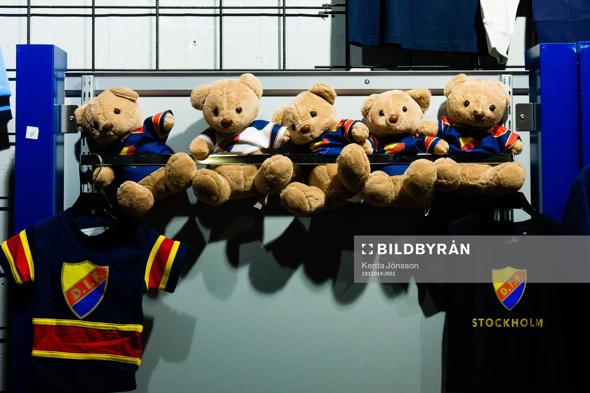 Nallebjörnar i Djurgårdens souvenirbutik på Hovet innan