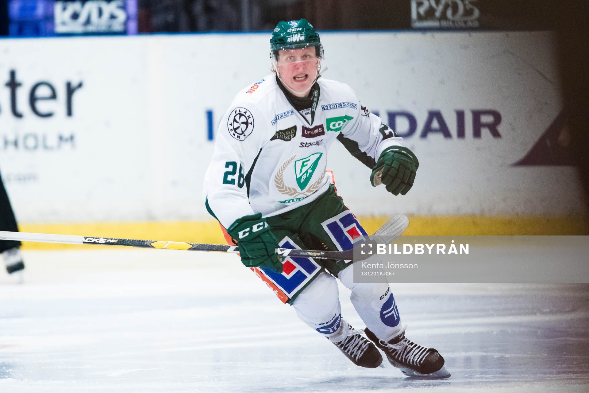 Färjestads Fabian Zetterlund jublar