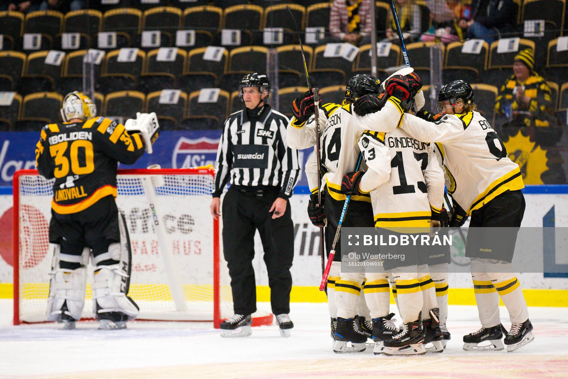 Brynäs Joel Kellman ,Ryan Gunderson, Jesper Boqvist jublar