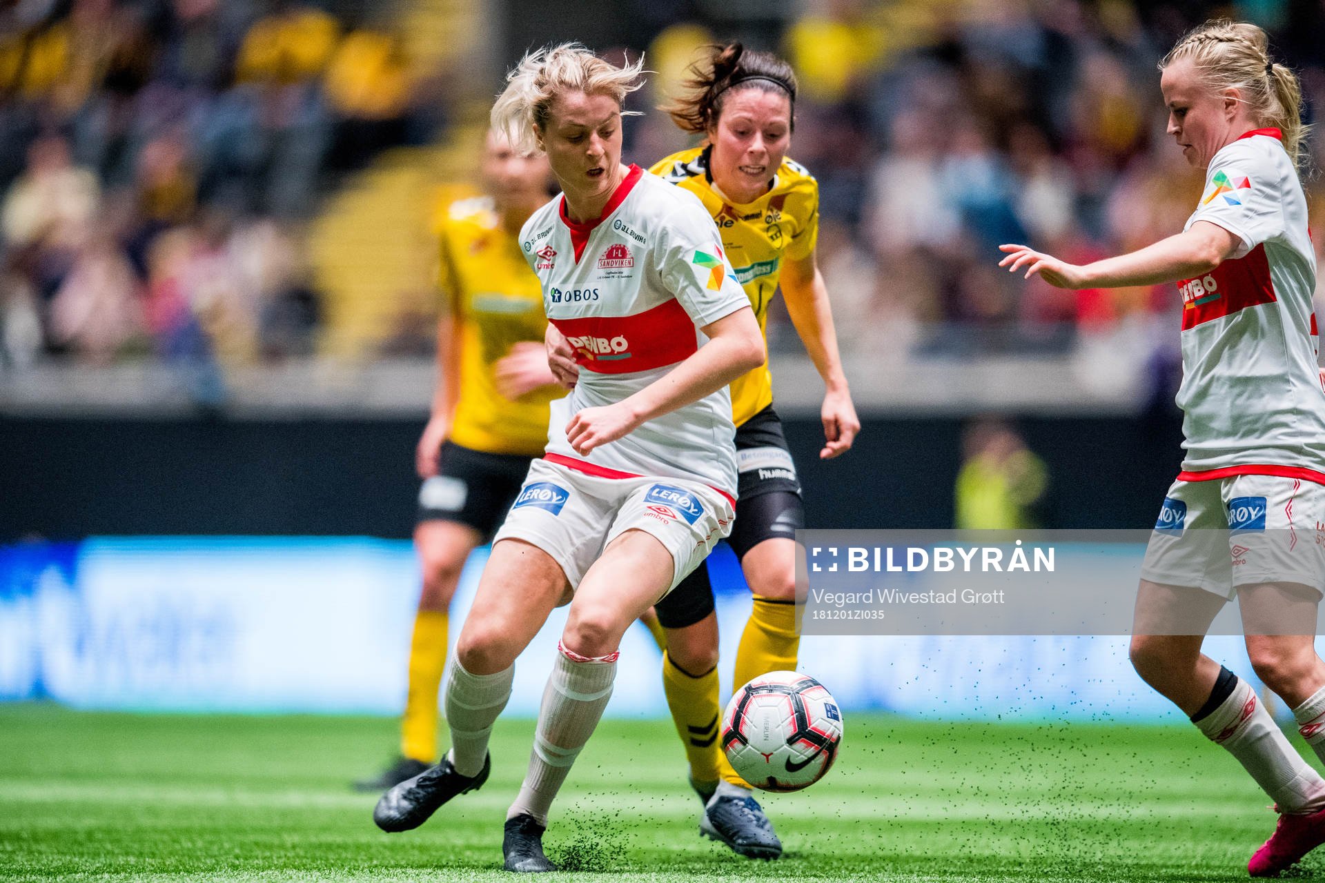 Ingrid Marie Karlsen Spord of Sandviken and Isabell Bachor
