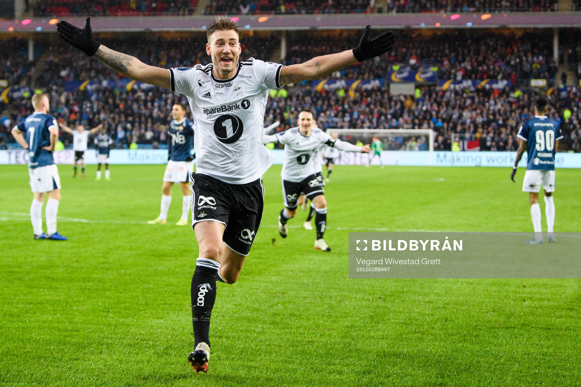 Nicklas Bendtner of Rosenborg celebrates