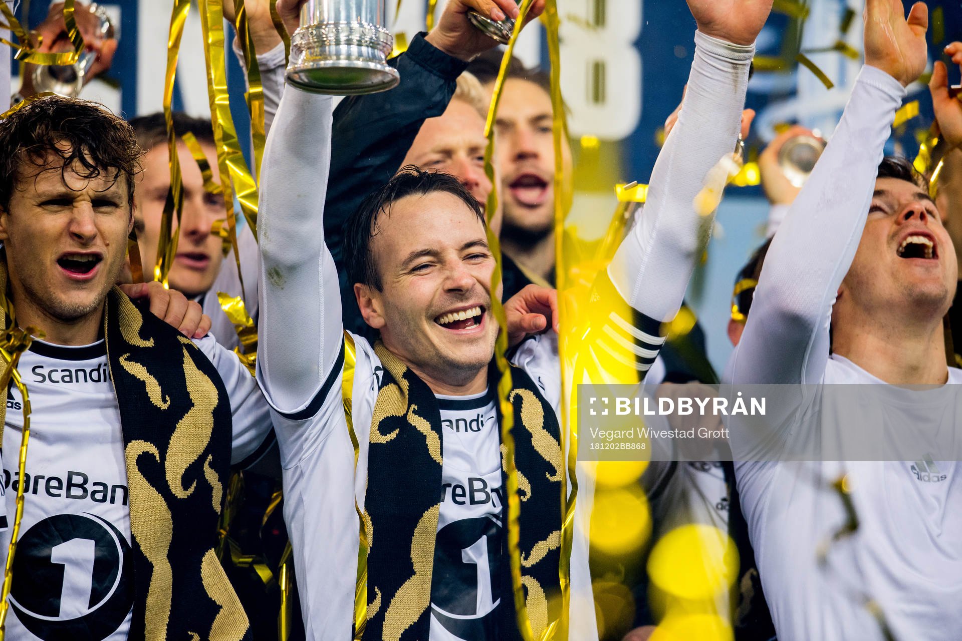 Mike Jensen of Rosenborg celebrates